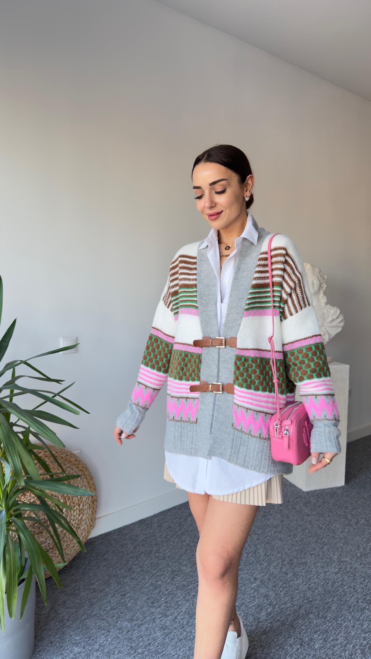 Deri Kemer Detay Yeşil Tasarım Hırka