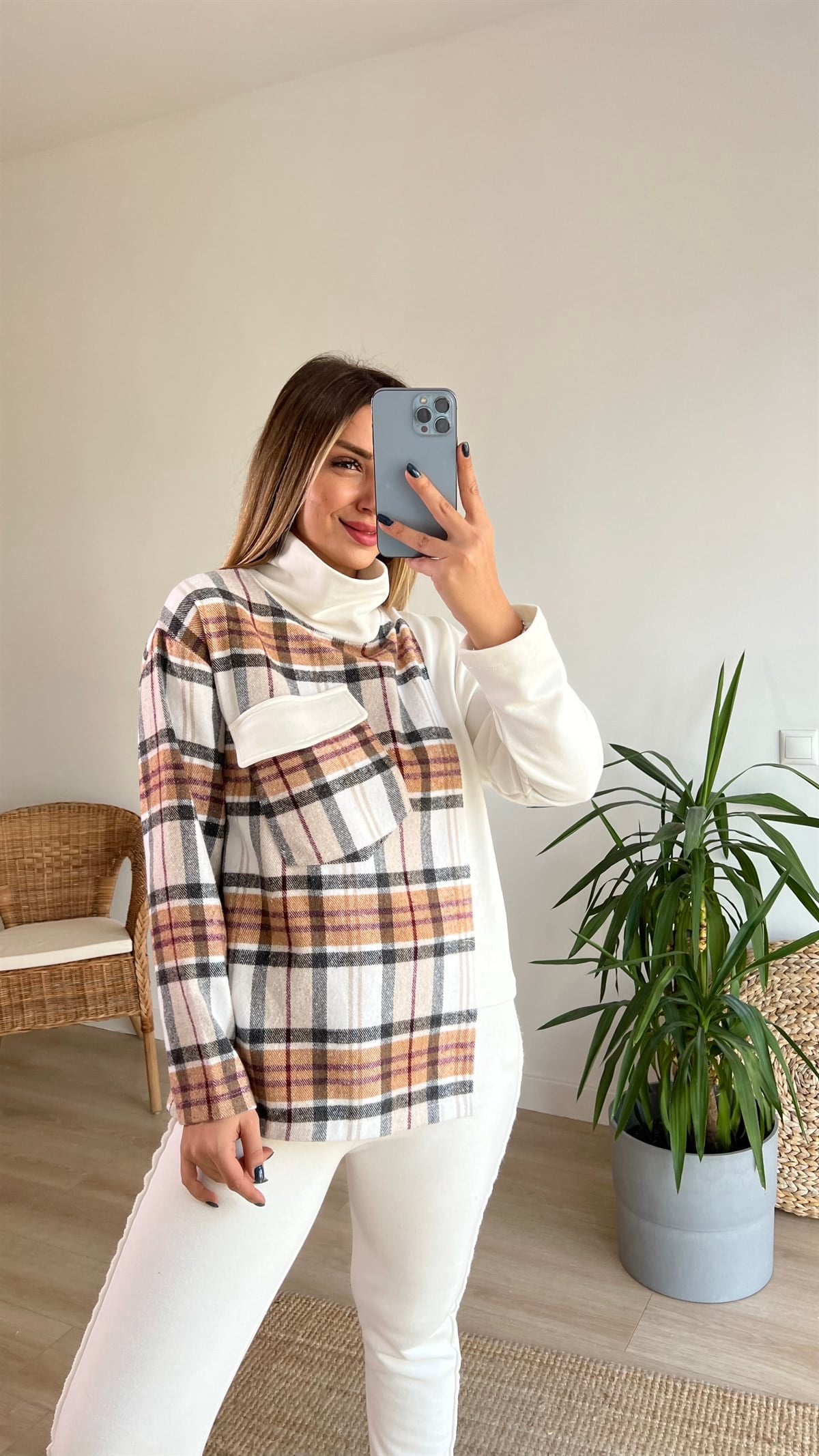 Ekose Detaylı Asimetrik Sweatshirt