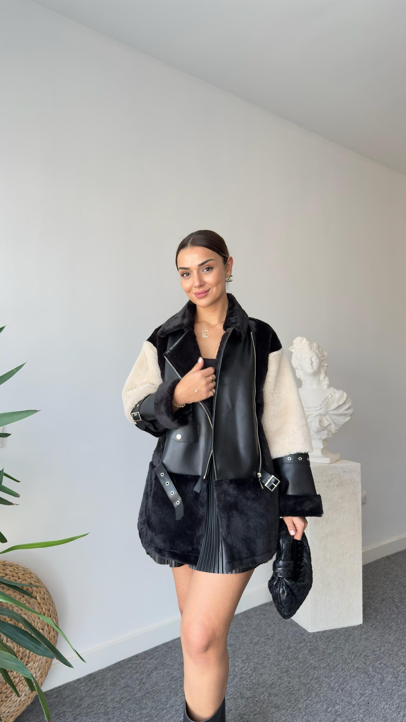 Cherva Tws Model Deri Detaylı Tasarım Peluş Mont