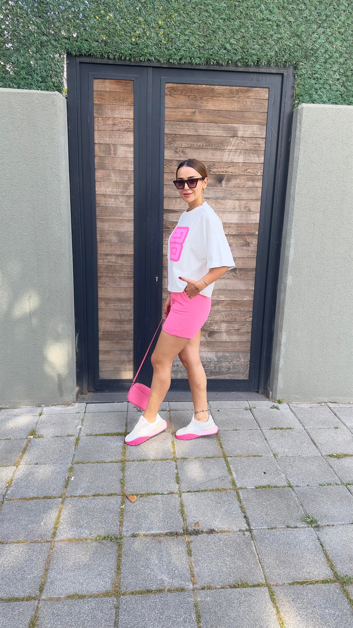 Şeker Pembe Kemerli Şort