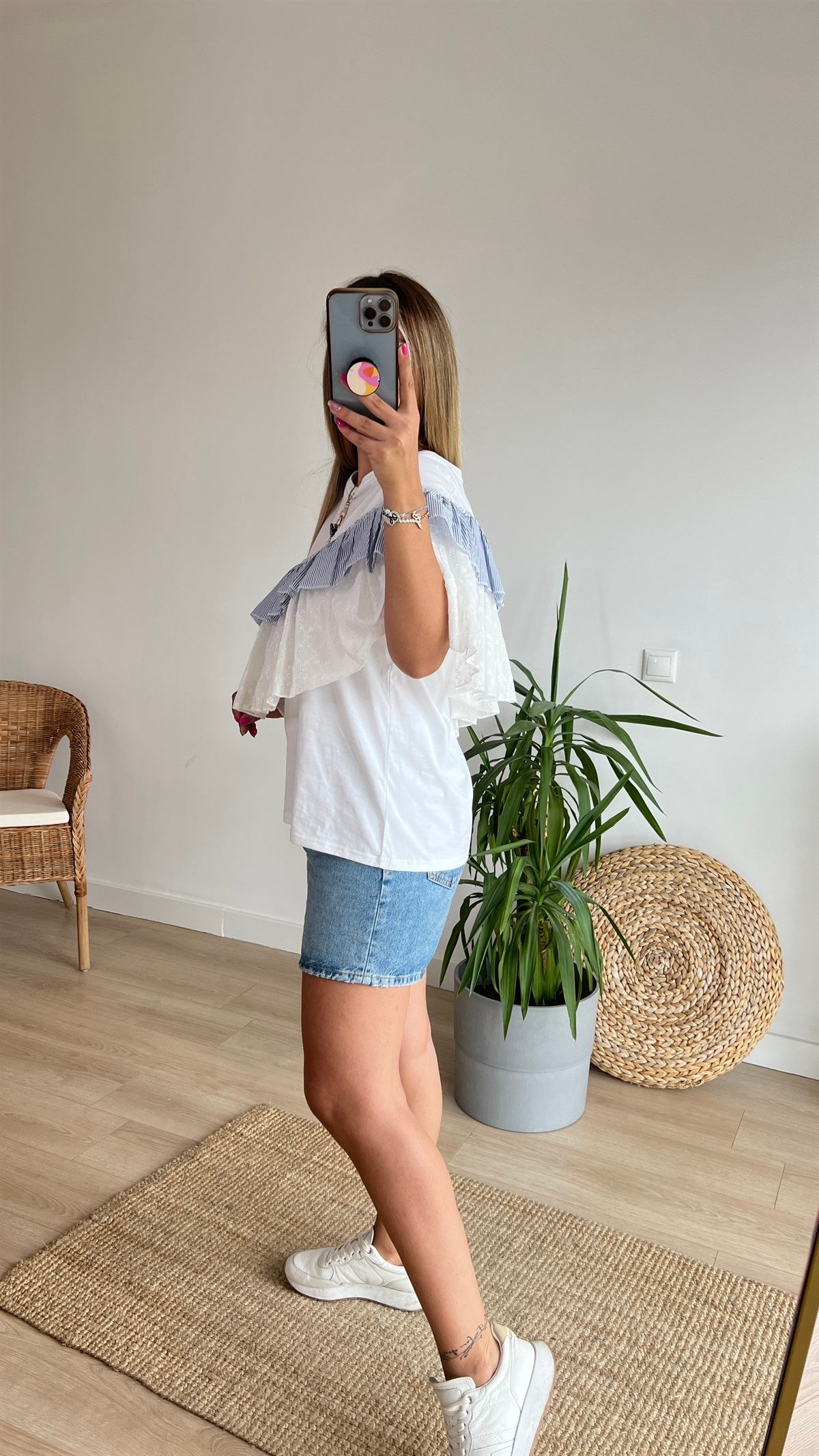 Fistolu Mavi Çizgili Tasarım Tshirt