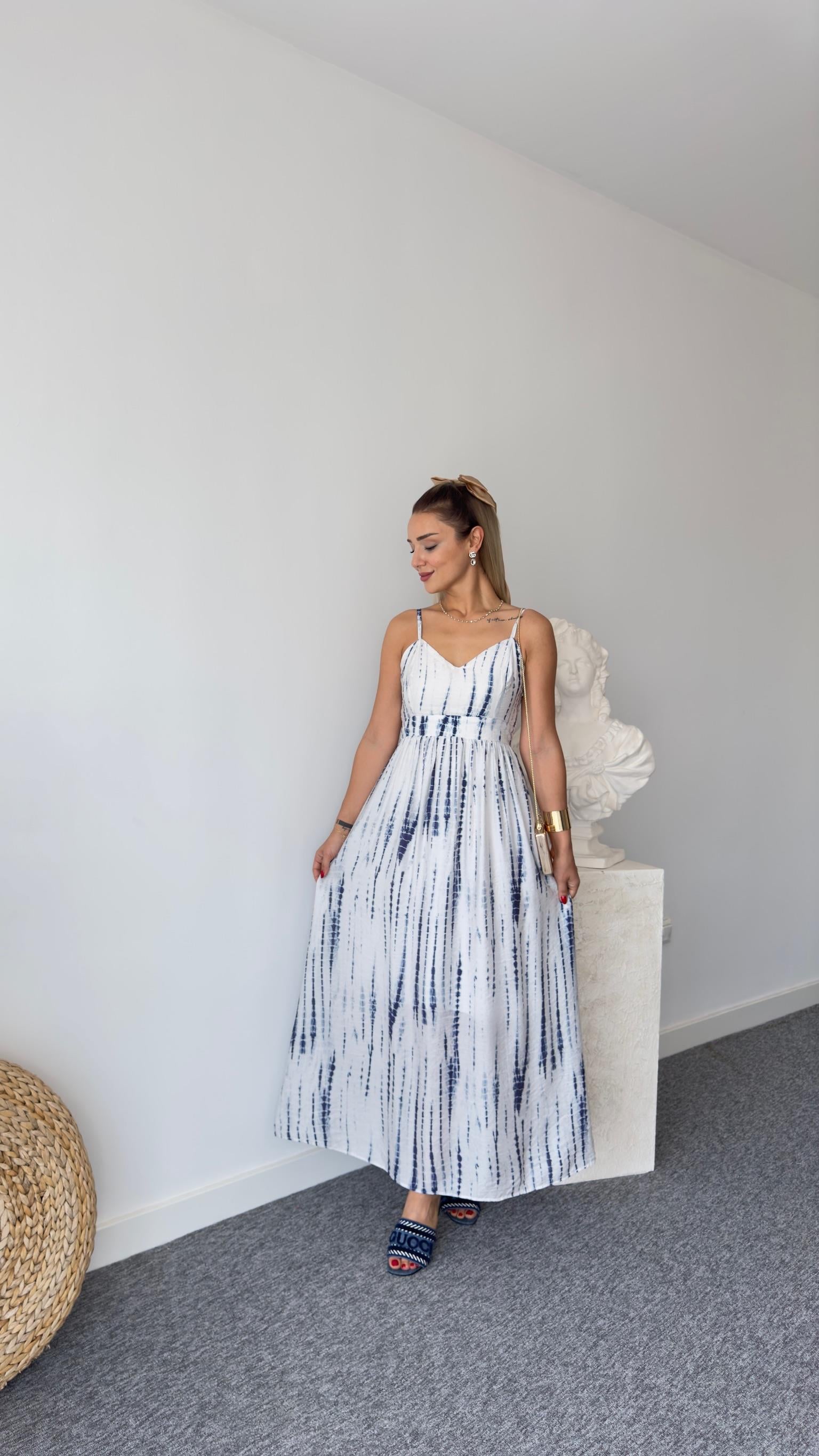 Mngo Model Mavi Desenli Askılı Elbise 