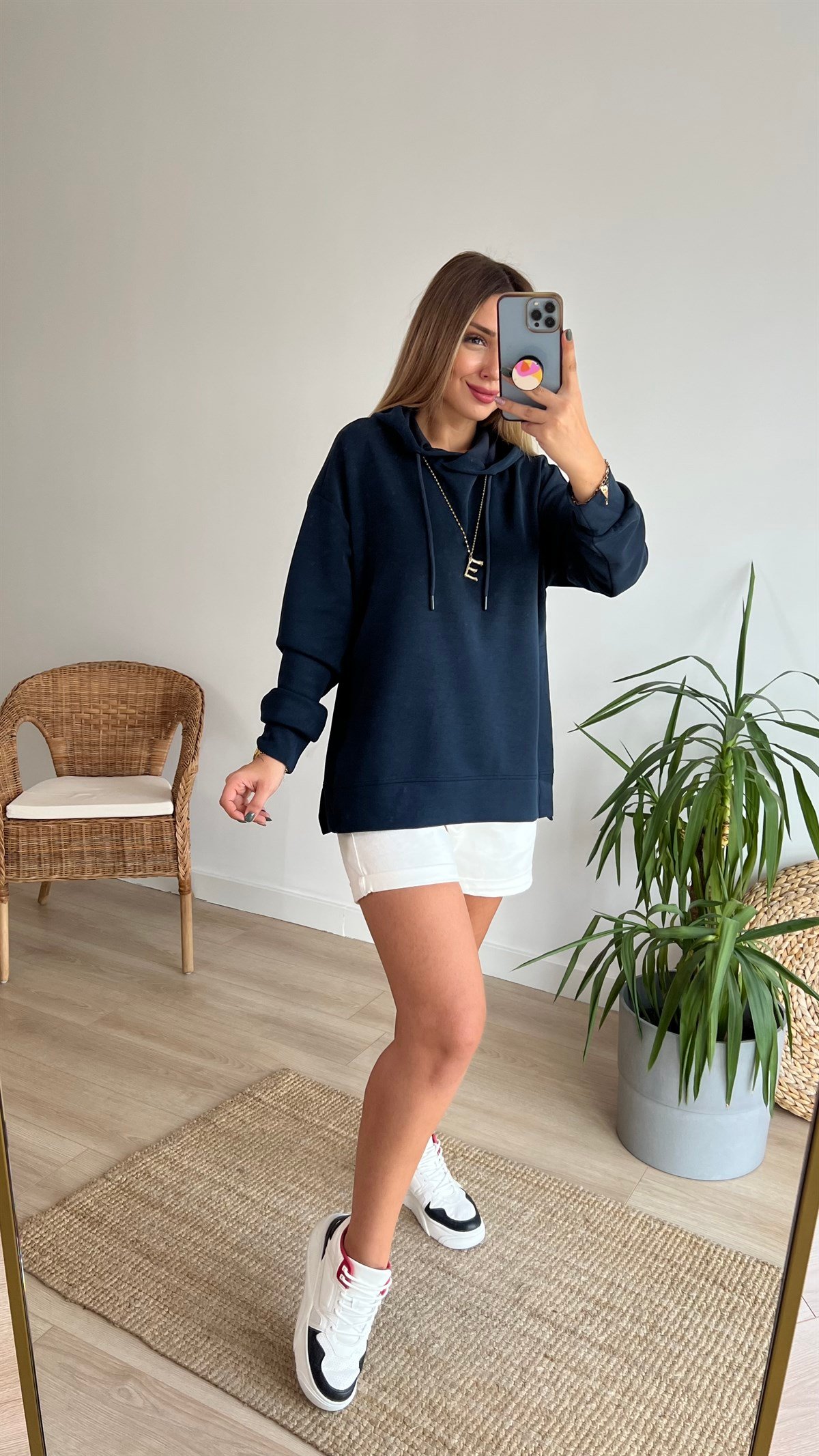 Modal Kumaş Yanları Yırtmaçlı Lacivert Sweat