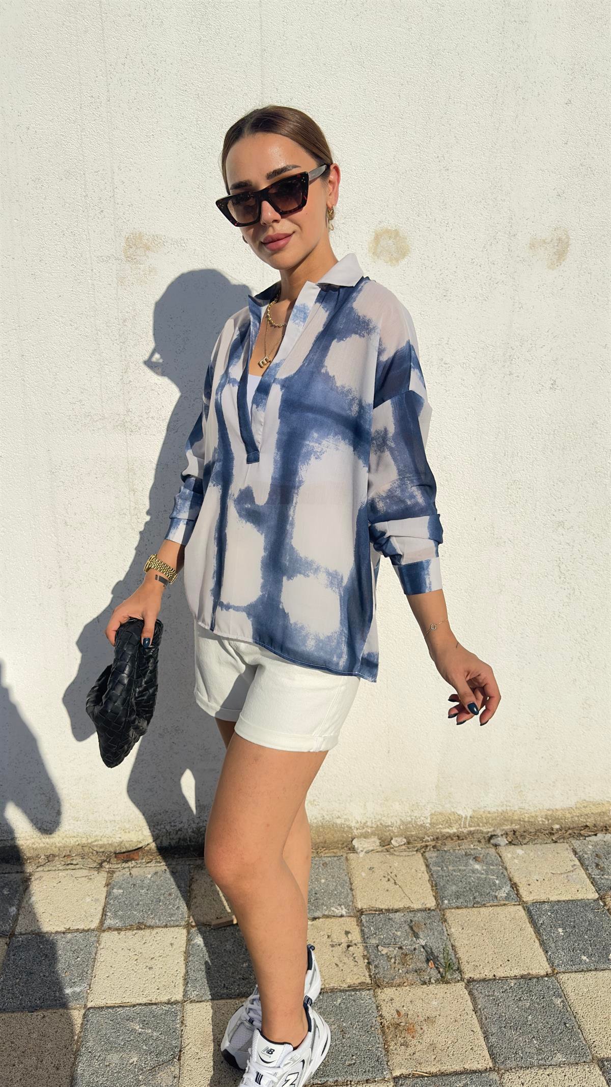 Massi Model Mavi Batik Desenli Gömlek