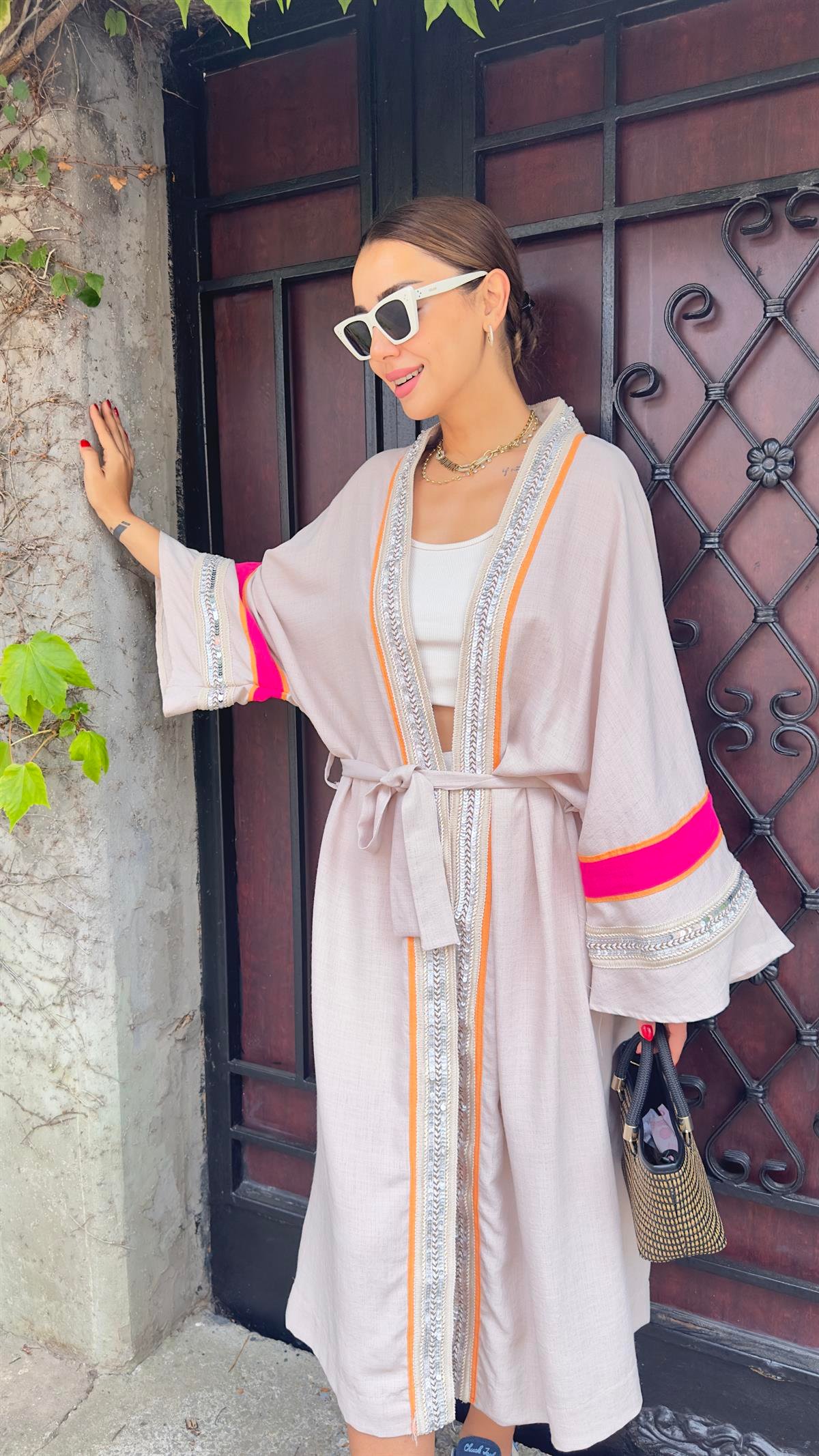 Qens İşlemeli Tasarım Kimono