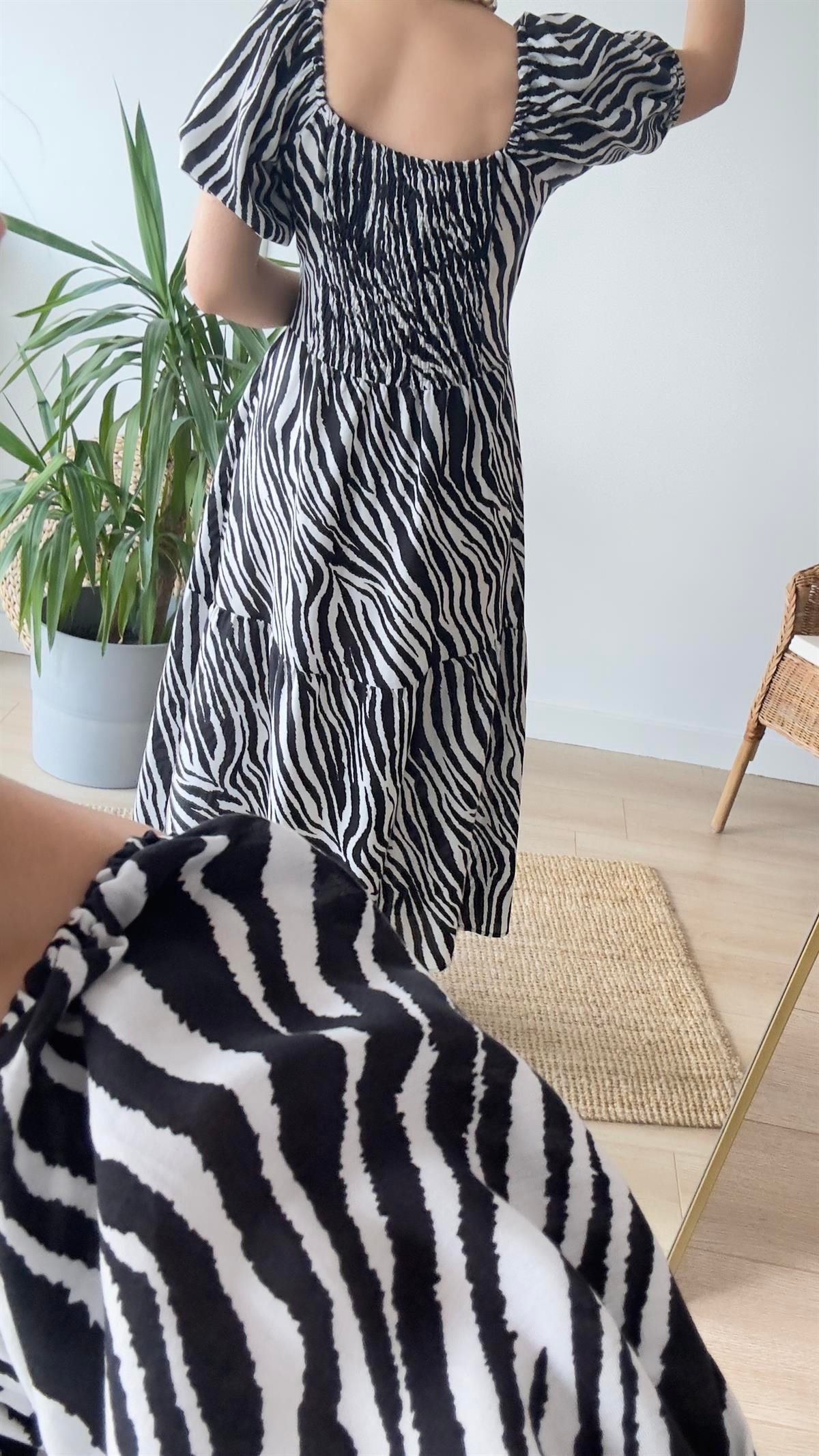 Peste Orj Marka Gipeli Zebra Elbise