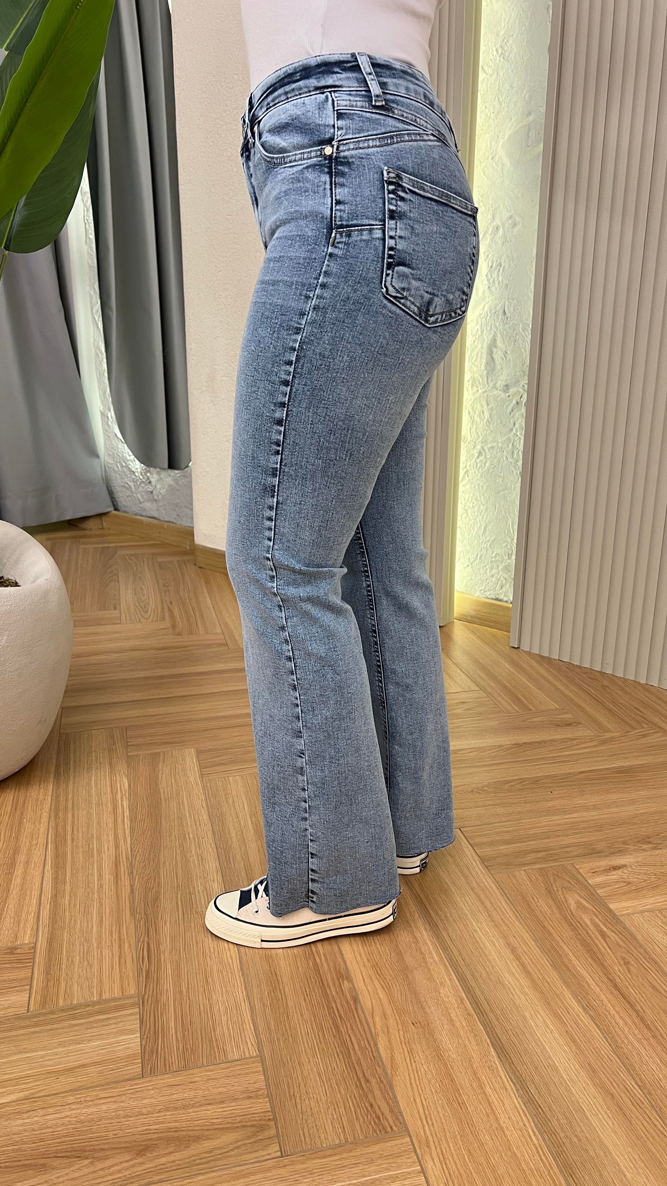 Mavi Kar Yıkama Push Up Etkili Jean