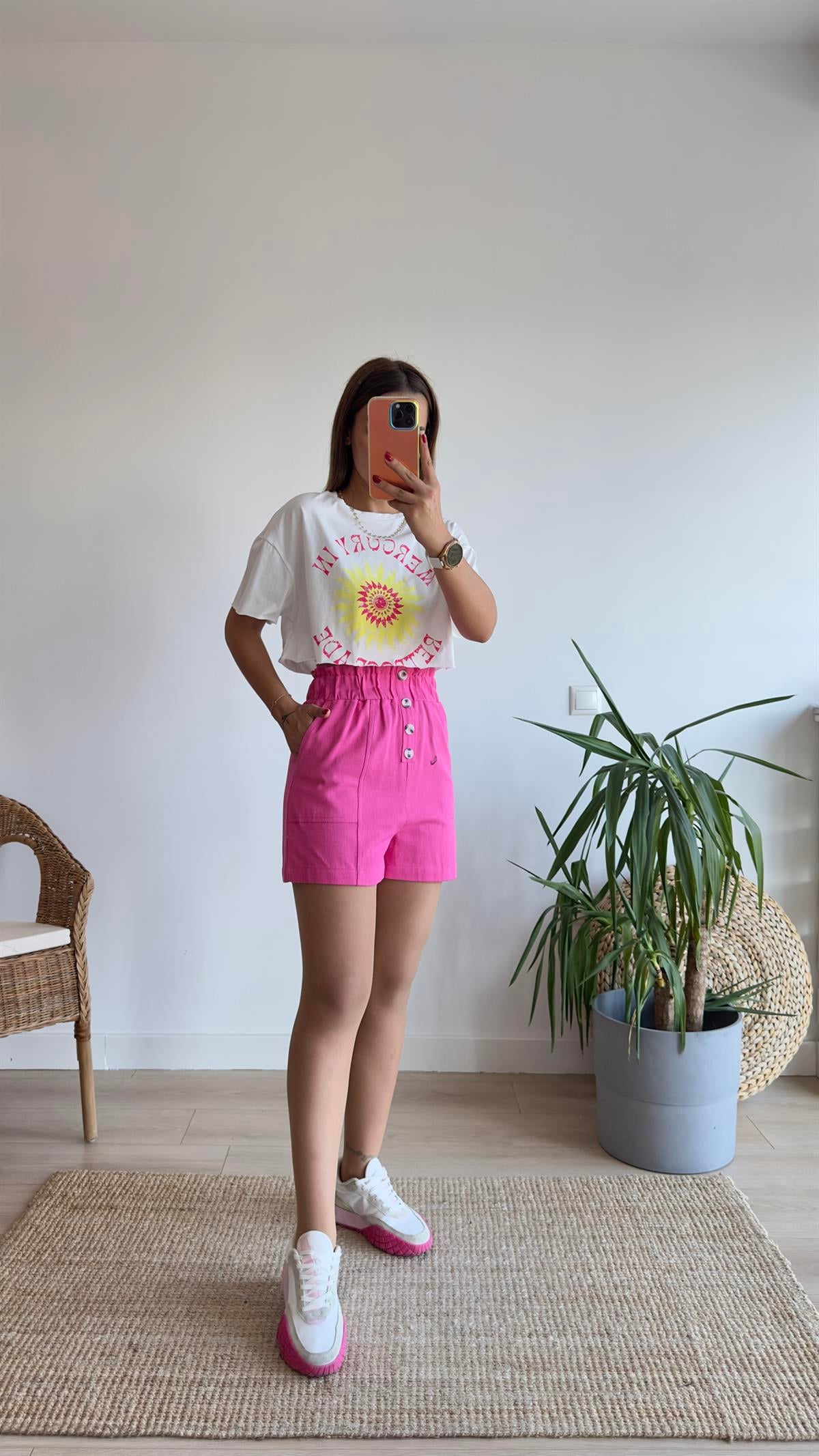 Flet Düğme Detay Lastikli Pembe Şort