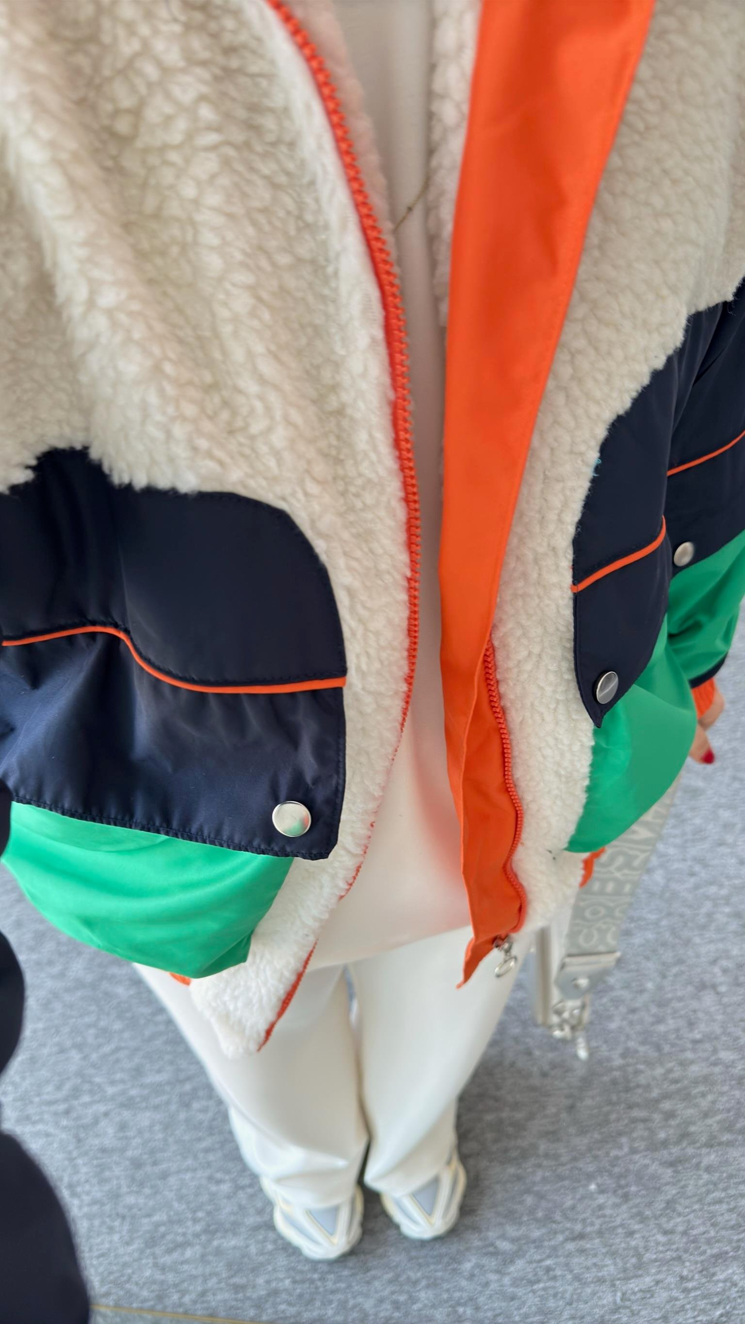 Zles Renk Geçişli Tasarım Peluş Mont 