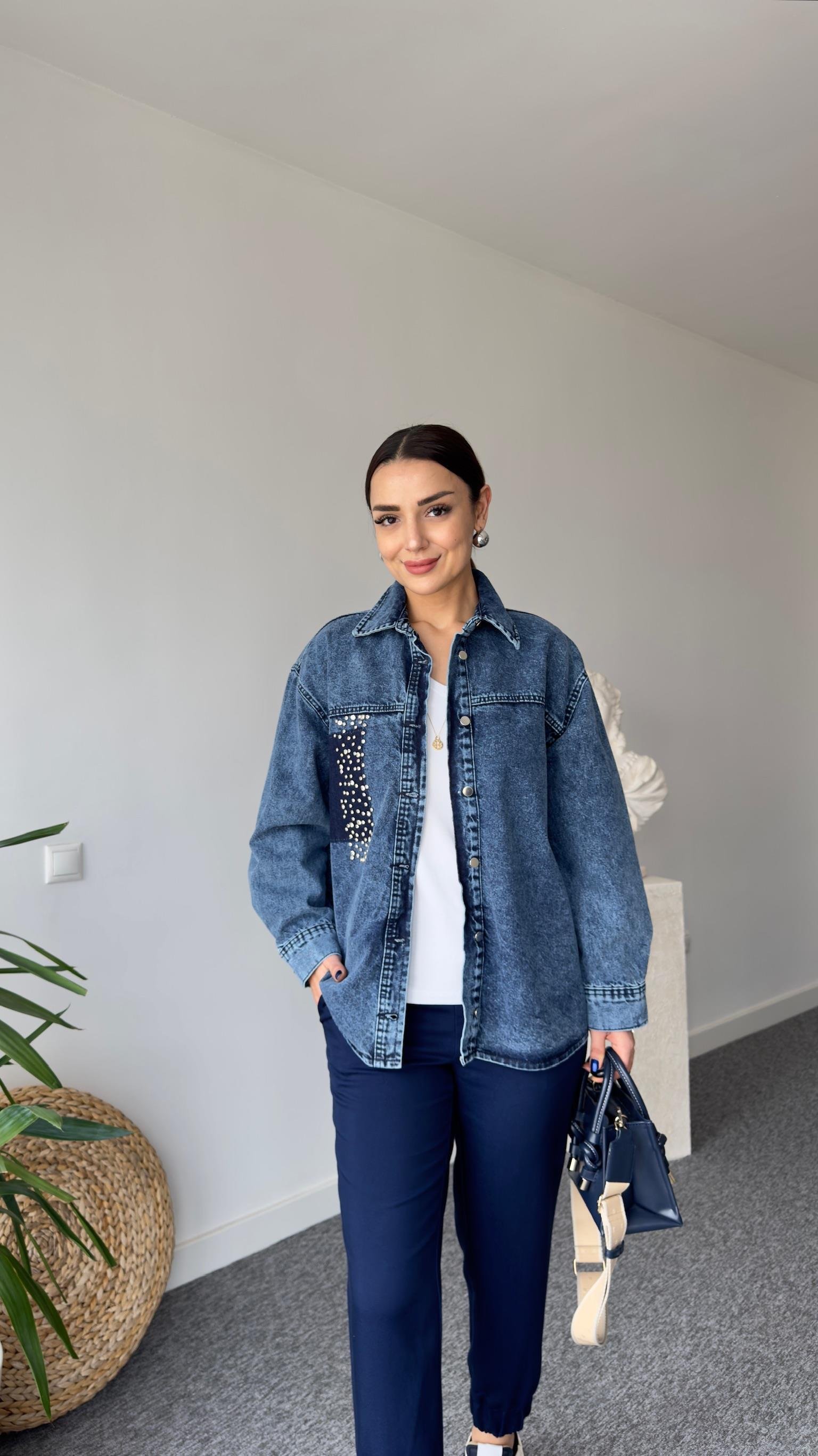 Marka Model Yanı Çakım Taşlı Kot Ceket