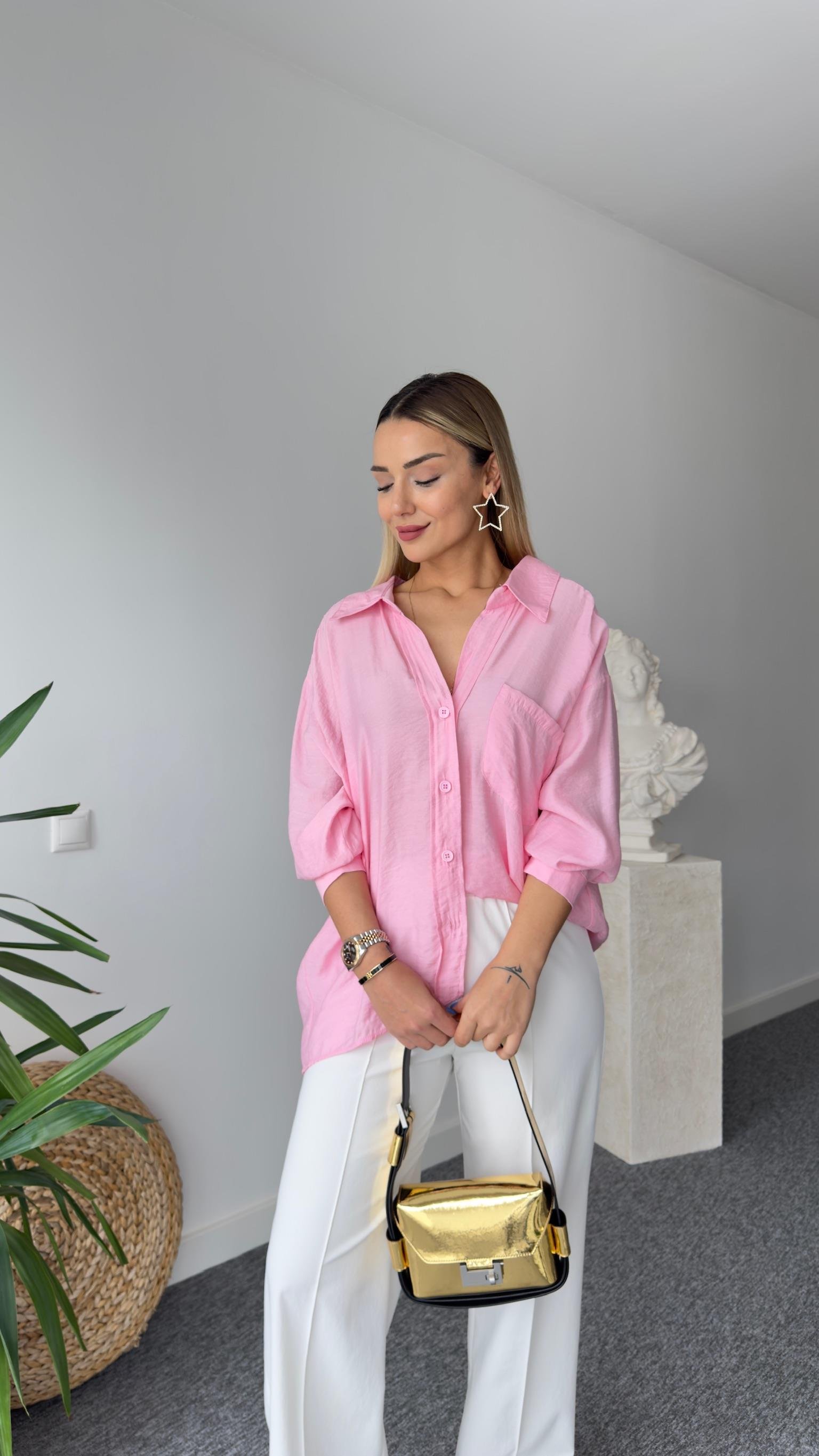 Düşük Omuzlu Şeker Pembe Gömlek