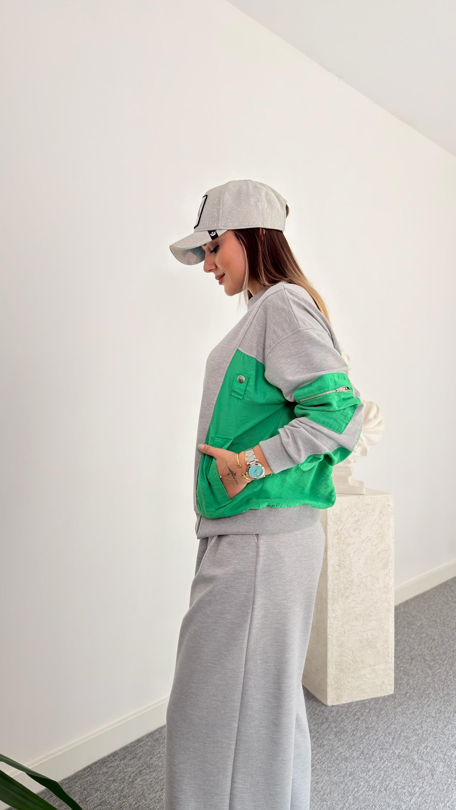 Yeşil Yan Paraşütlü Gri Sweatshirt