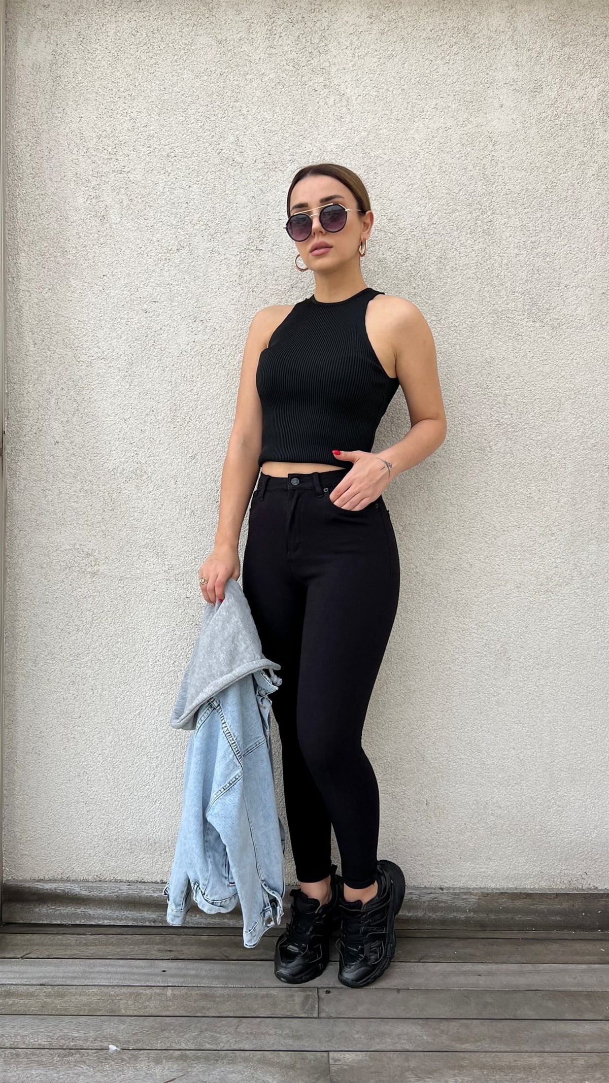 Likralı Toparlayan Siyah Skinny Jean