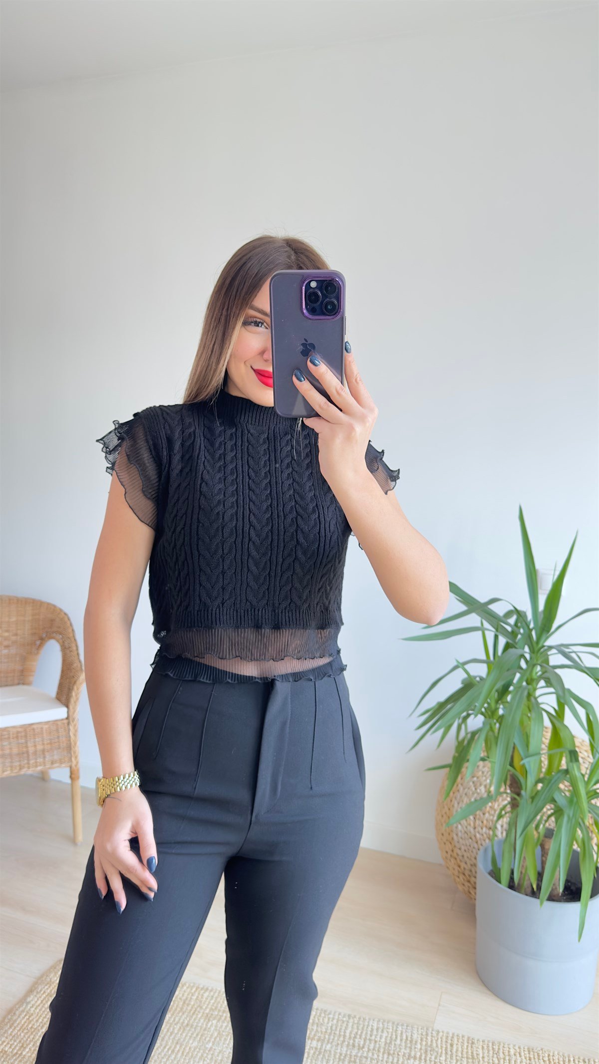 Zra Model Siyah Fırfırlı Triko