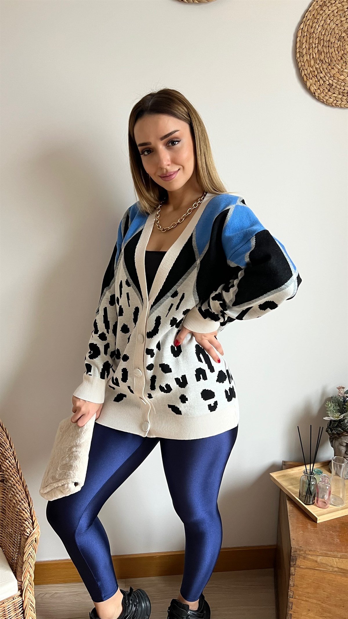 Mavi Leopar Desenli Hırka