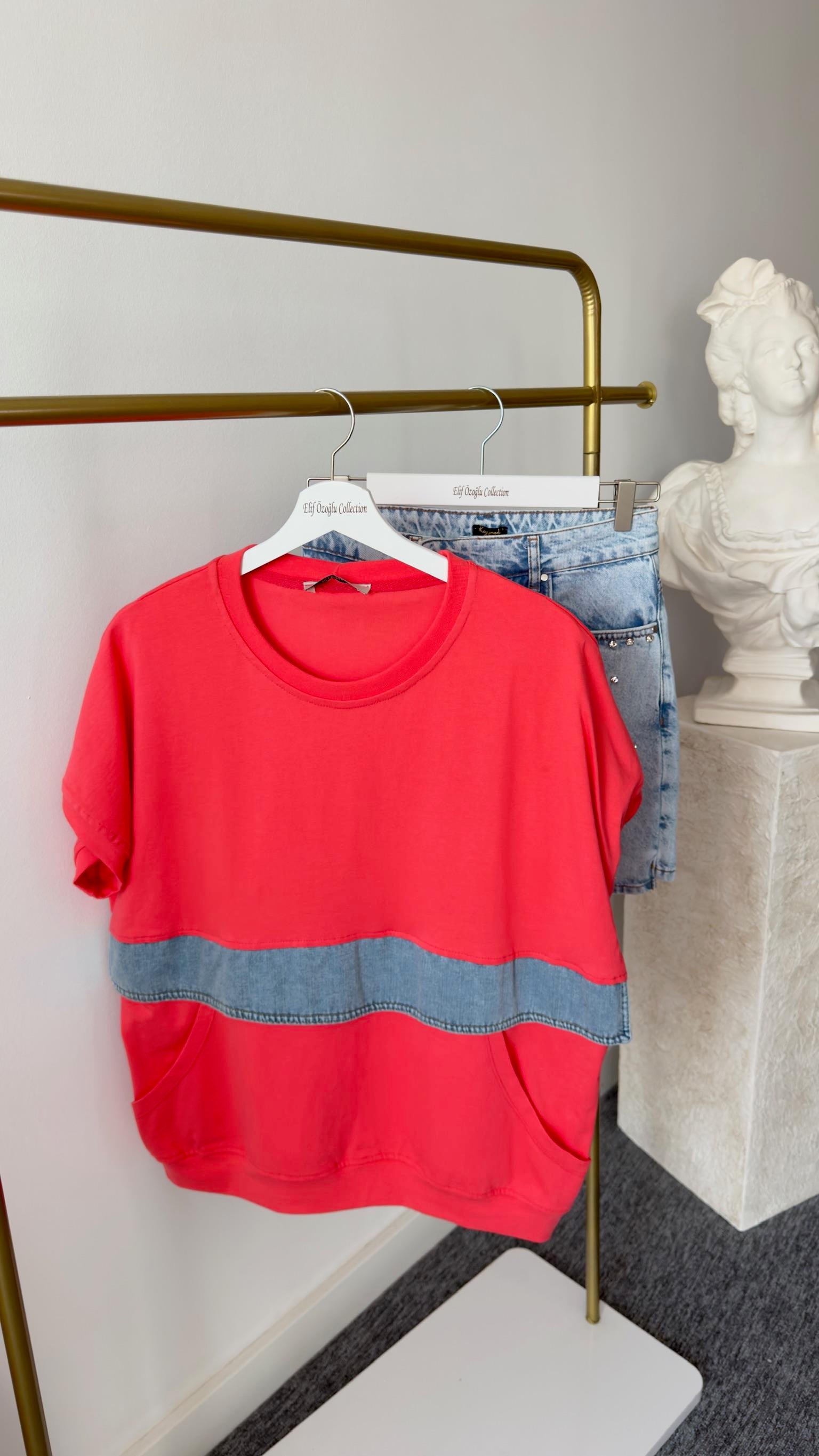 Kot Şeritli Pembe Tshirt