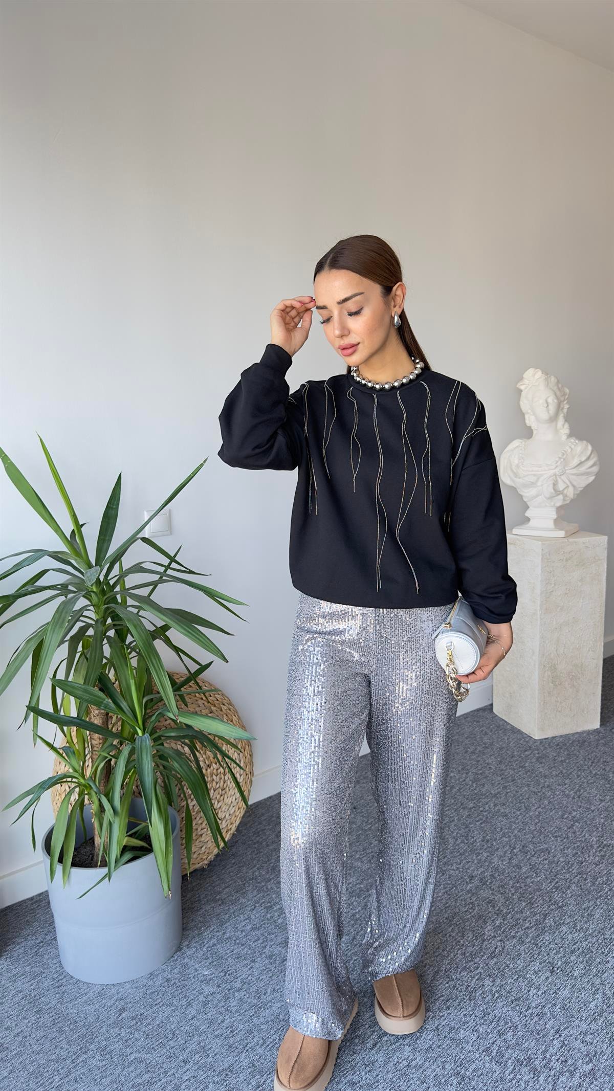 Ntwrk Model Zincir Detay Siyah Sweat