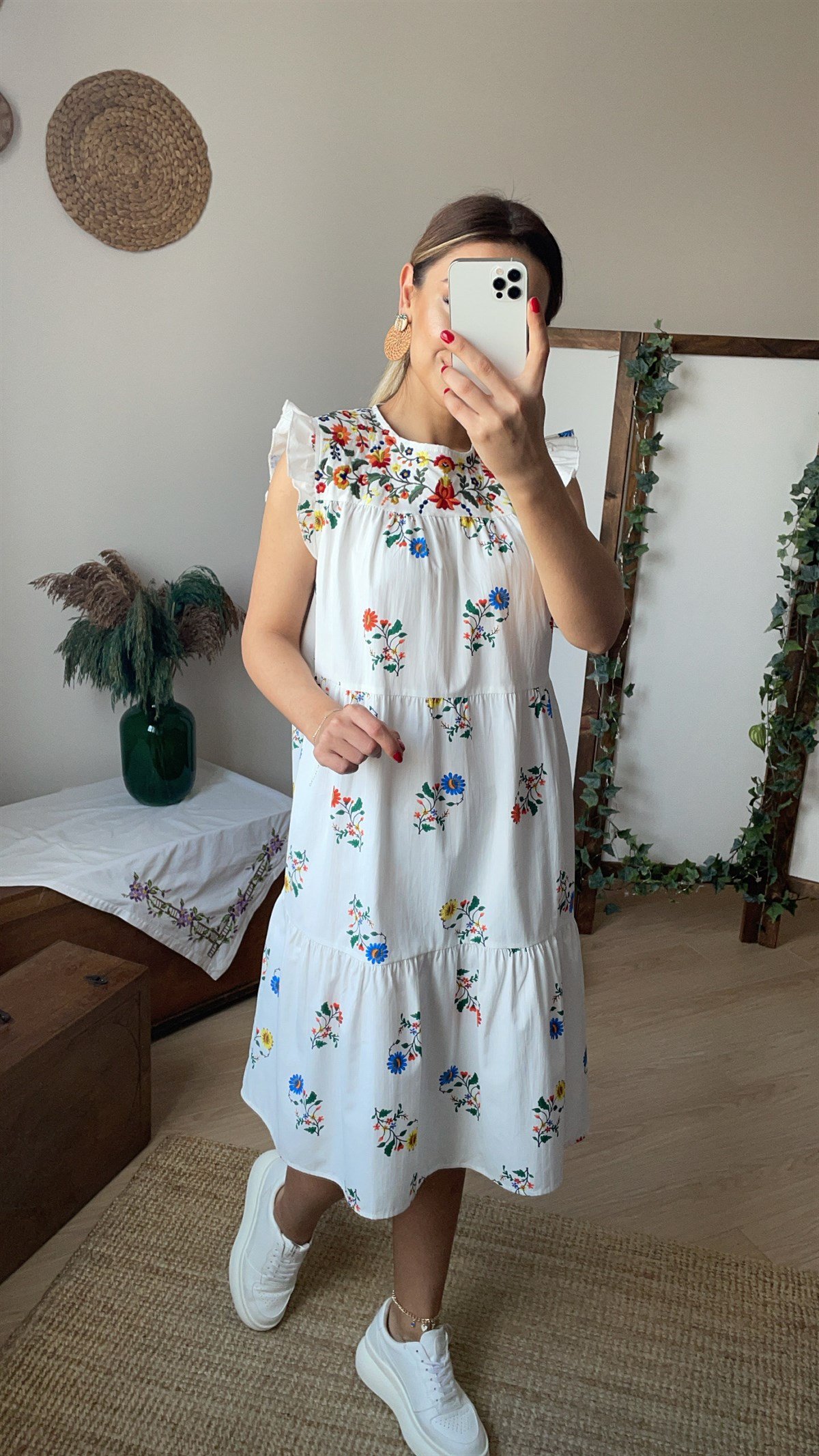 Zara Model Nakışlı Poplin Elbise