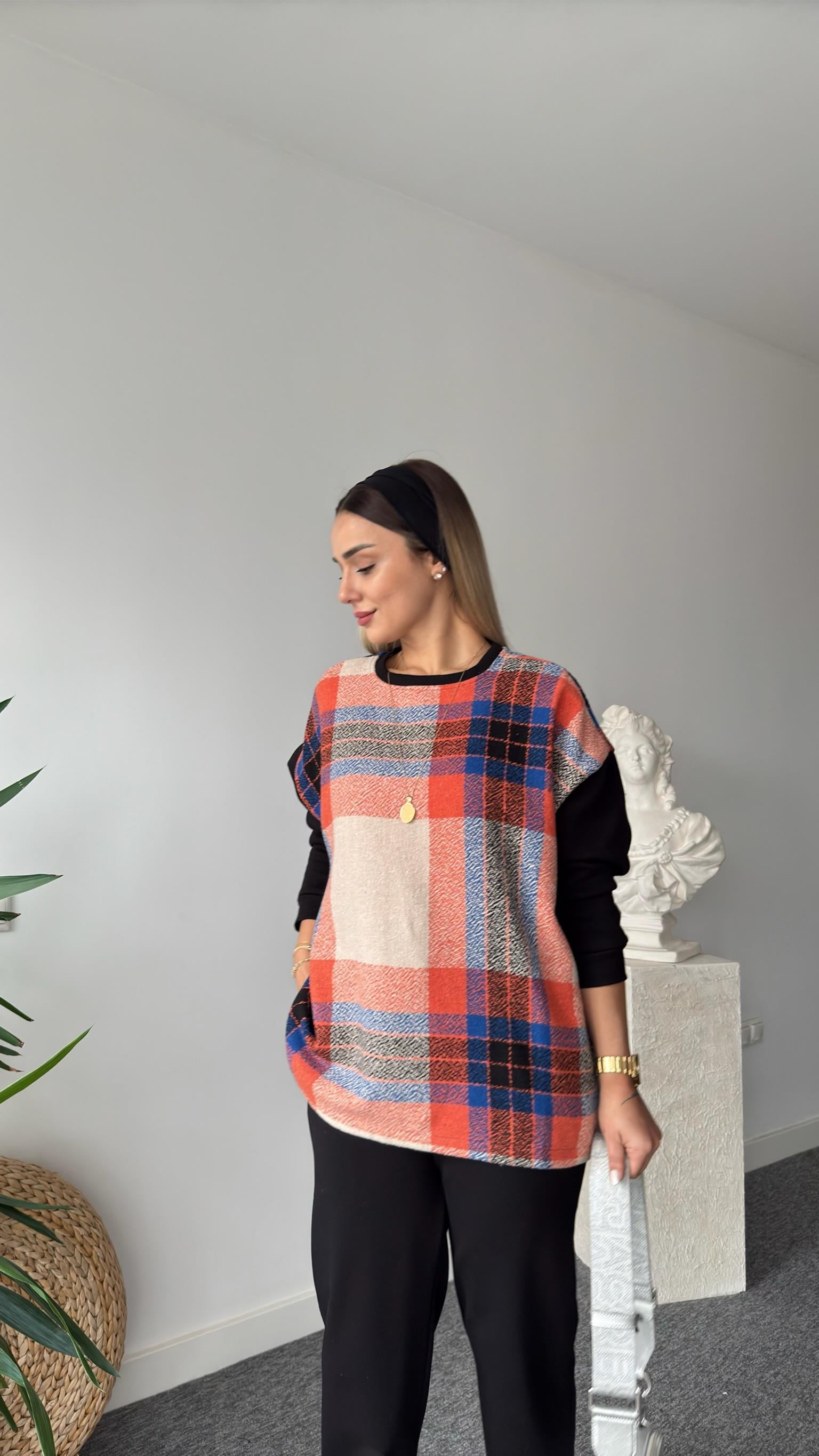 Ekose Desen Kolları Düz Salaş Sweat