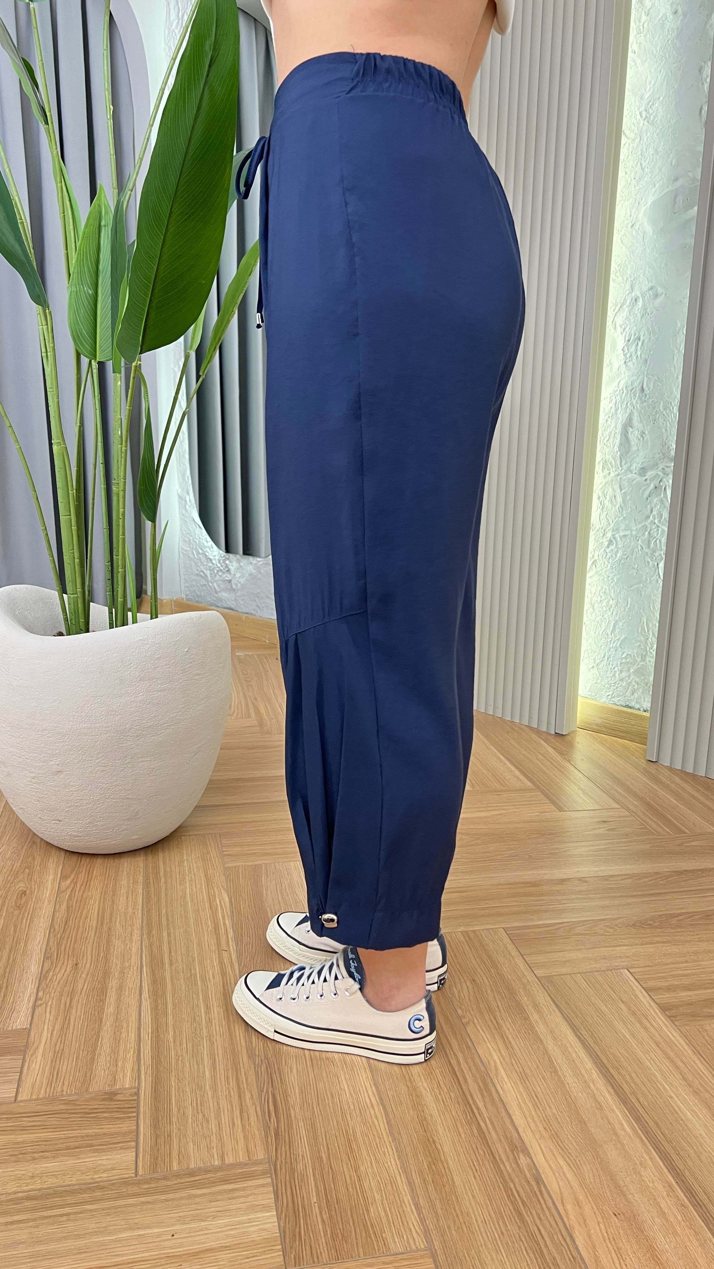 Lacivert Resal Paraşüt Detaylı Arkası Lastikli Tensel Pantolon