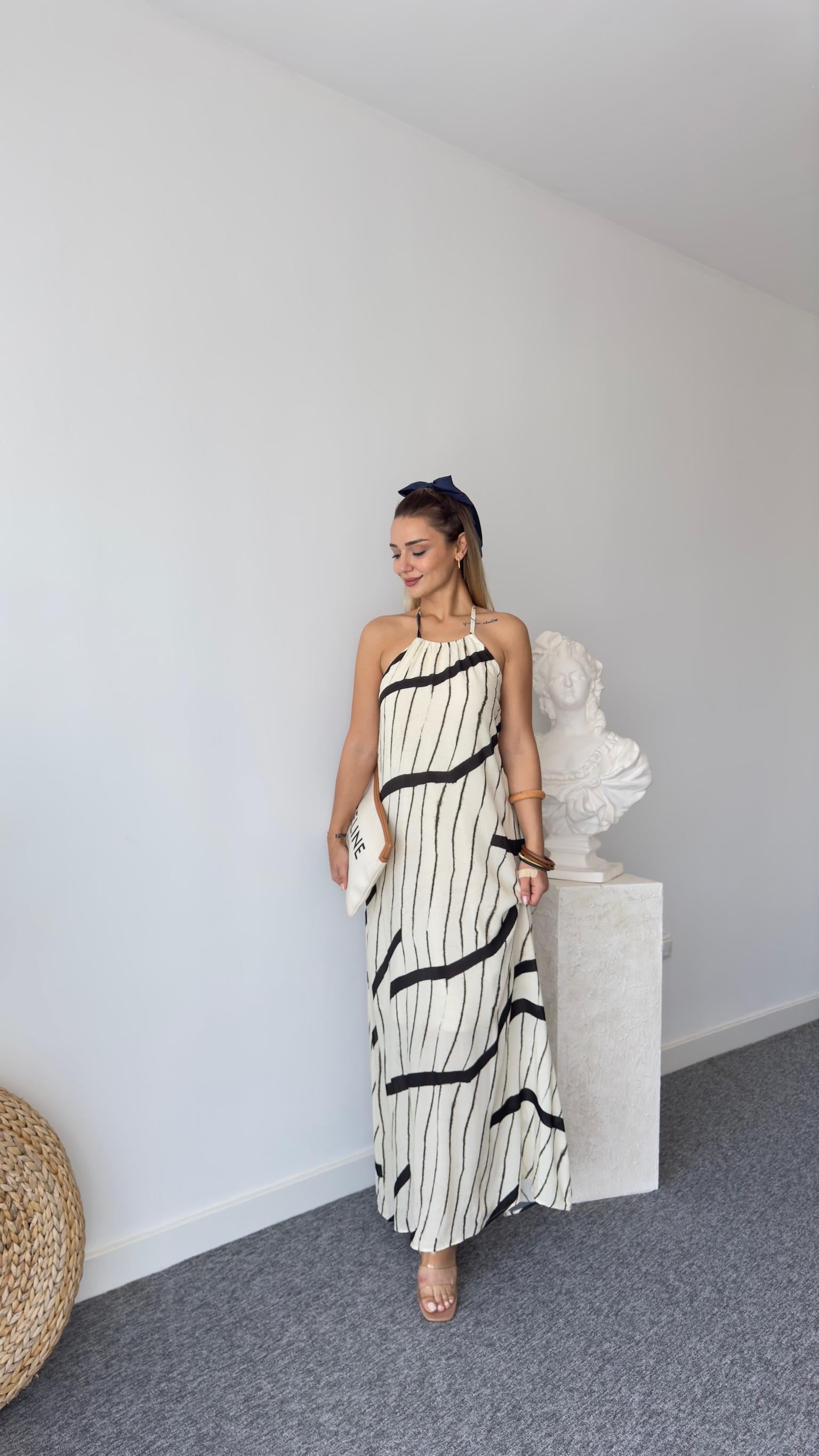 Sinda Massi Model Siyah Beyaz Çizgili Elbise 