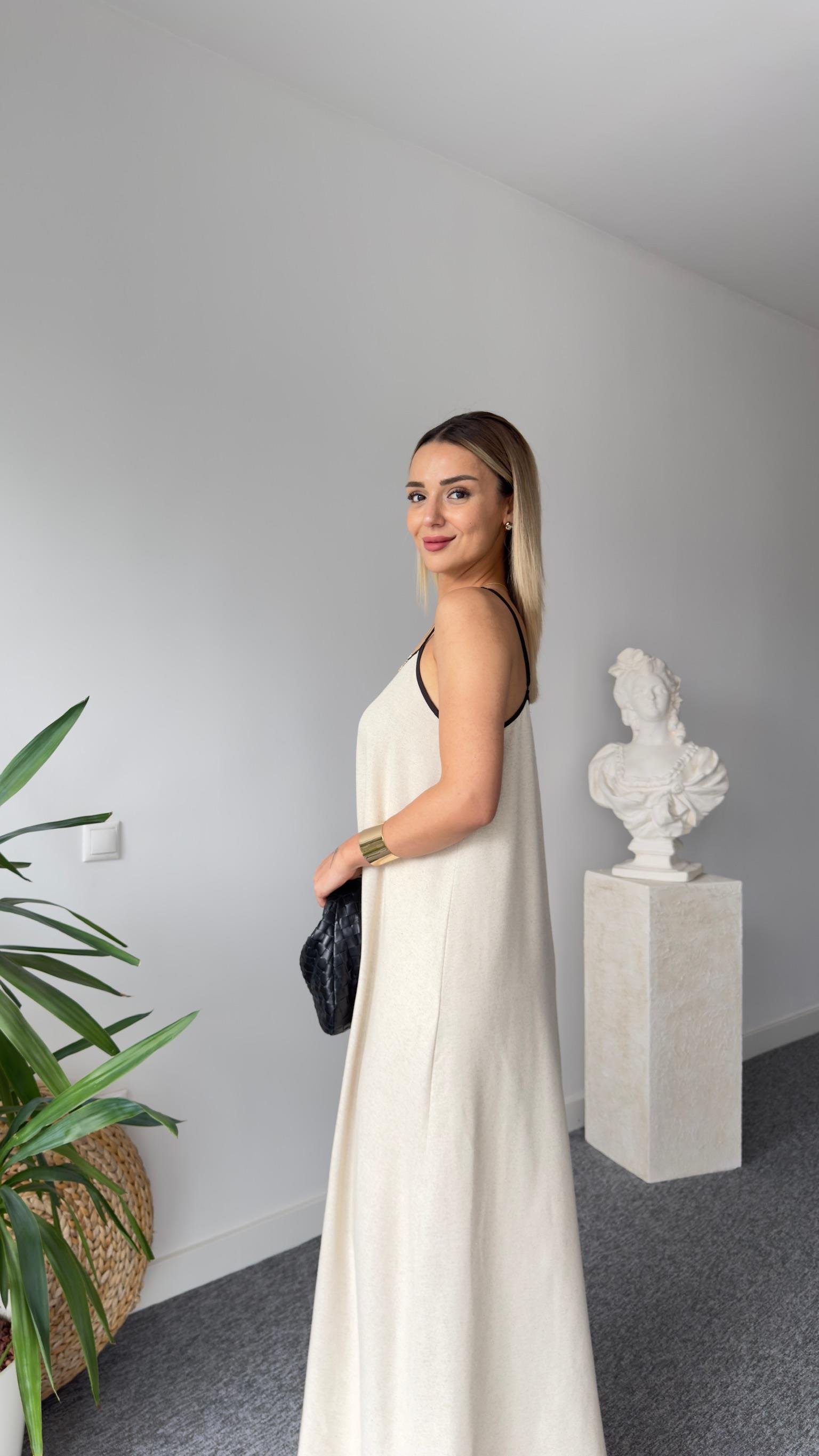 Siyah Biyeli Askılı Keten Elbise 