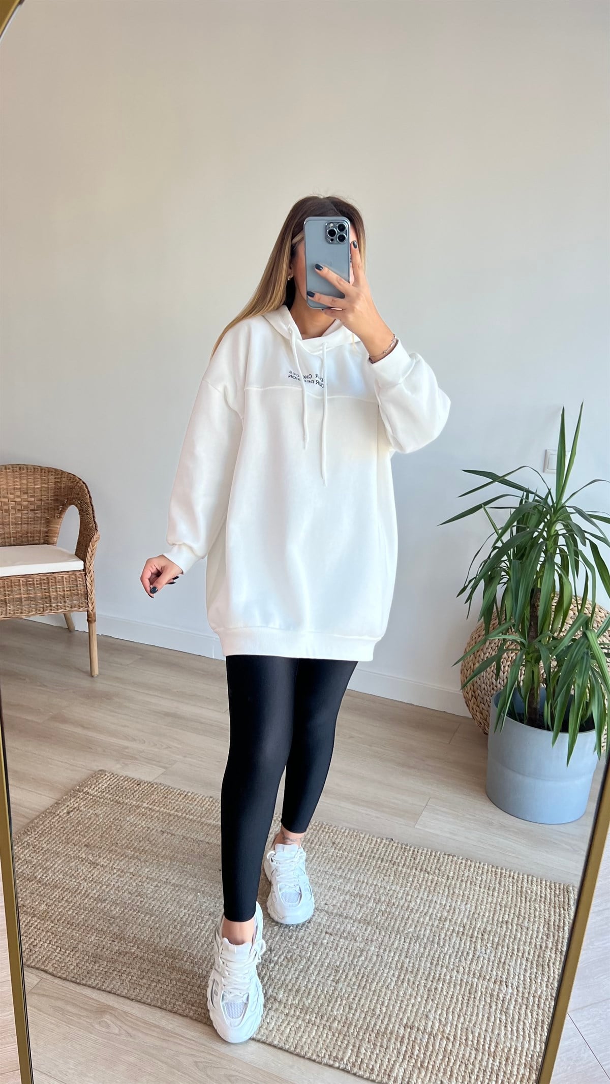 Sırtı Destıny Yazı Detaylı Ekru Sweat
