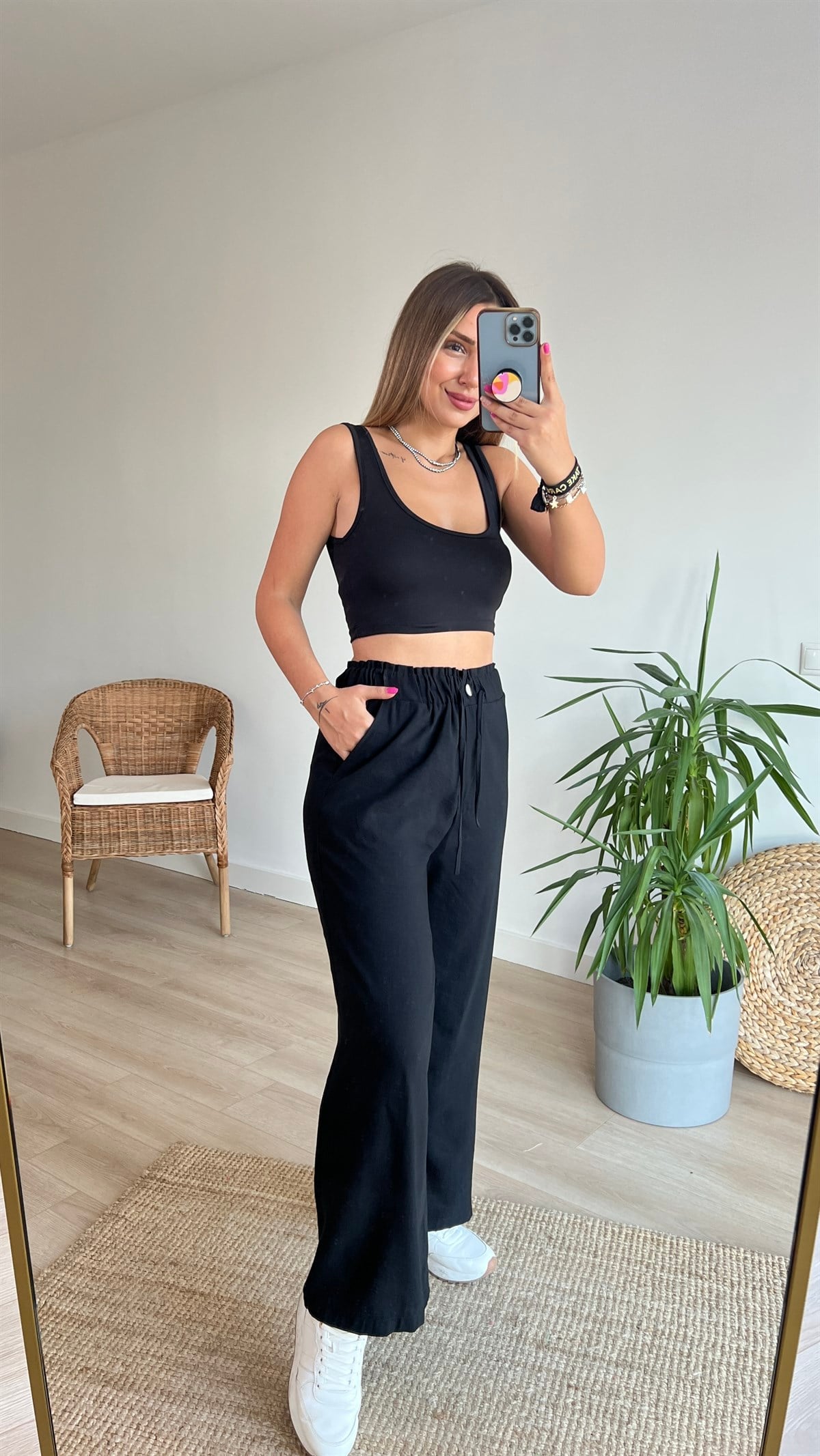 Beli Lastikli Siyah Pantolon