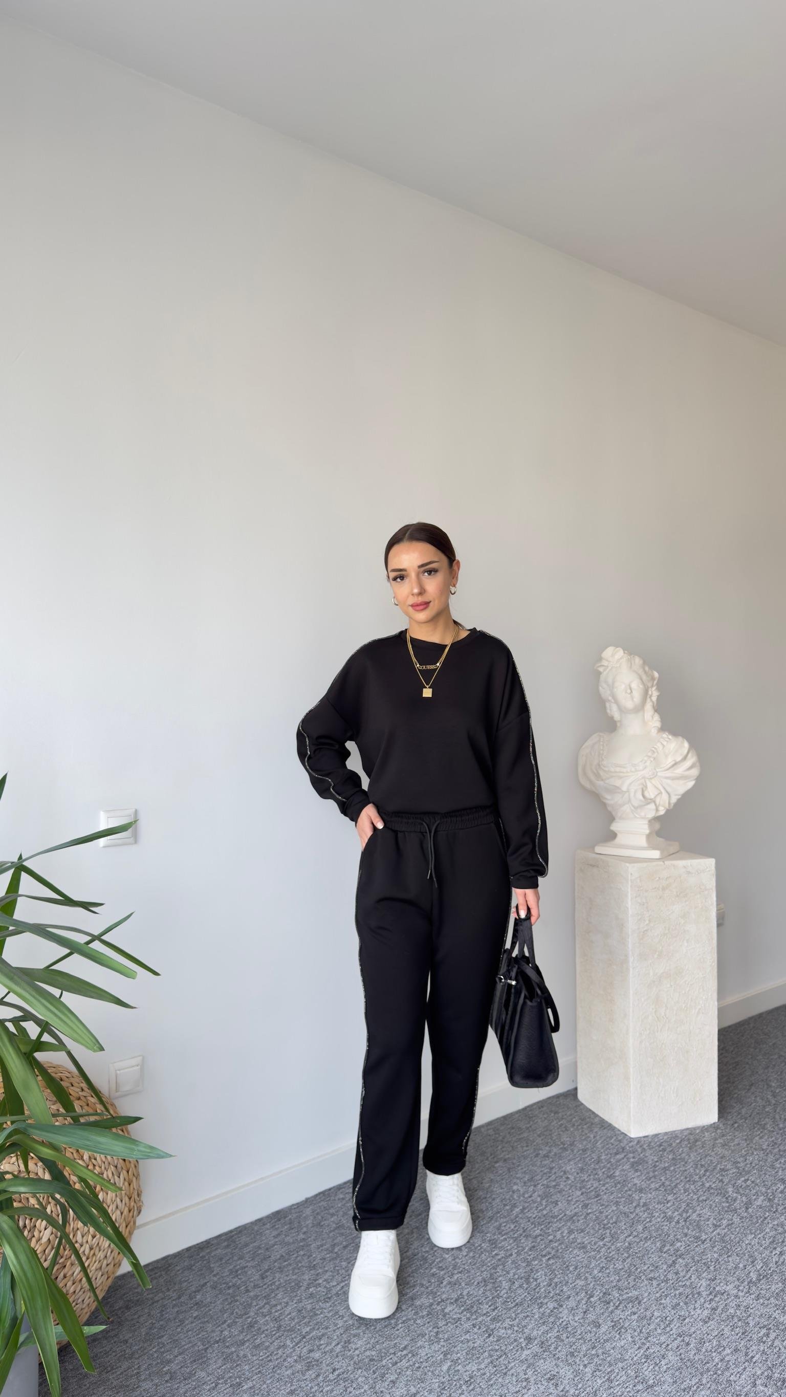 Taş Şerit Detaylı Siyah Modal Takım