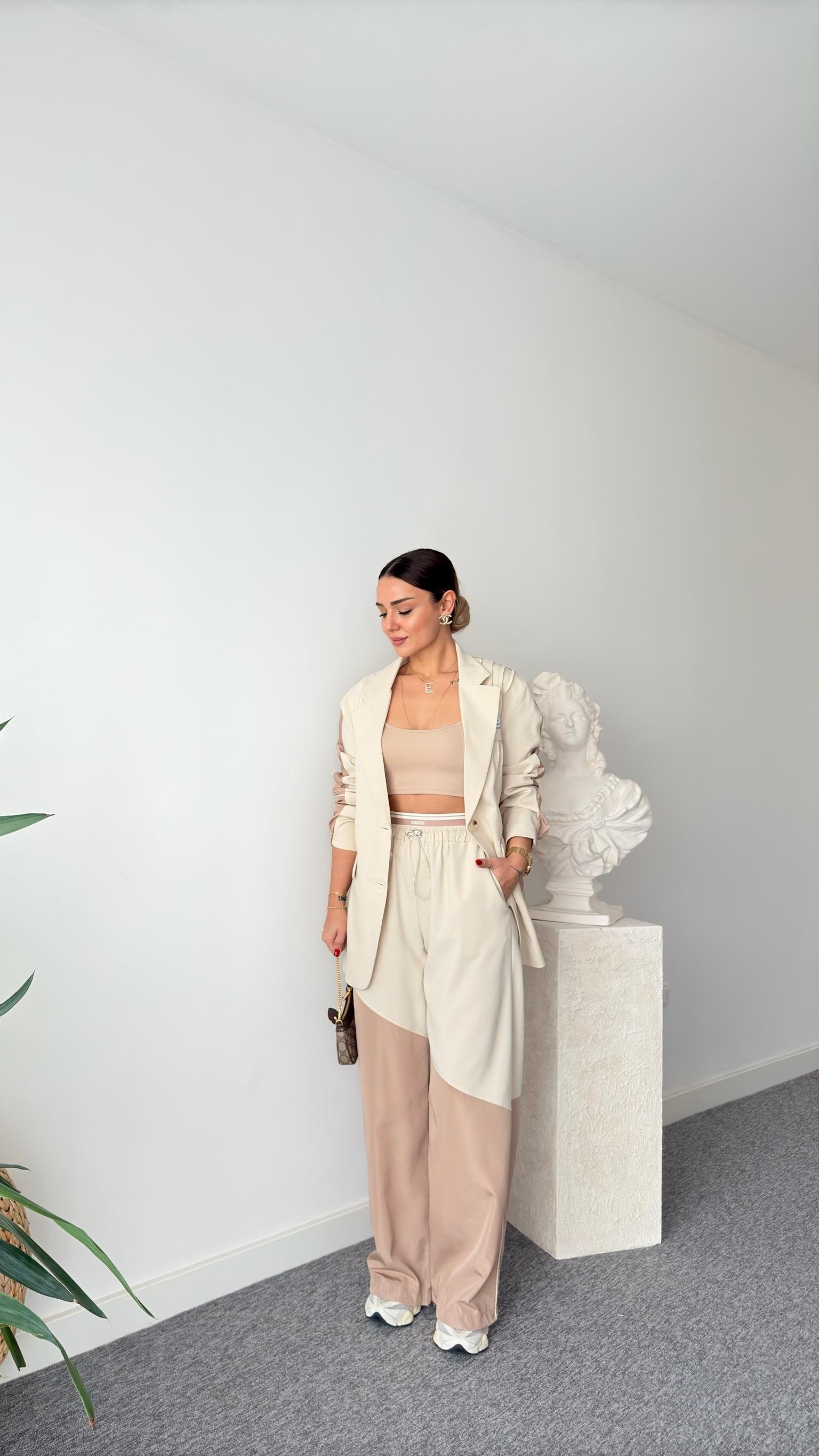 Pital Sırt Paraşüt Detaylı Bej Blazer Ceket