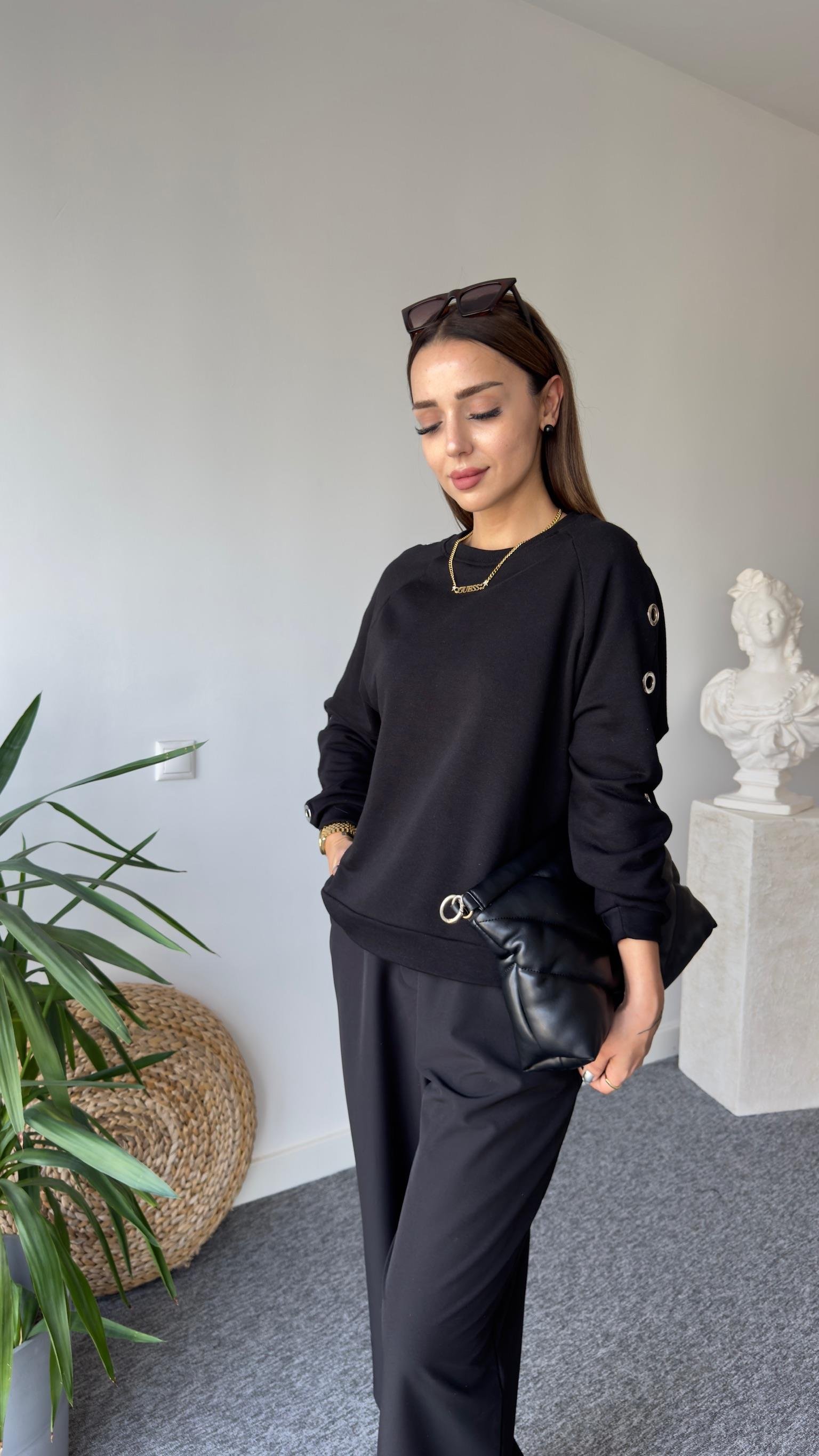 Orj Model Kollar Kuş Gözü Detay Siyah Sweat 