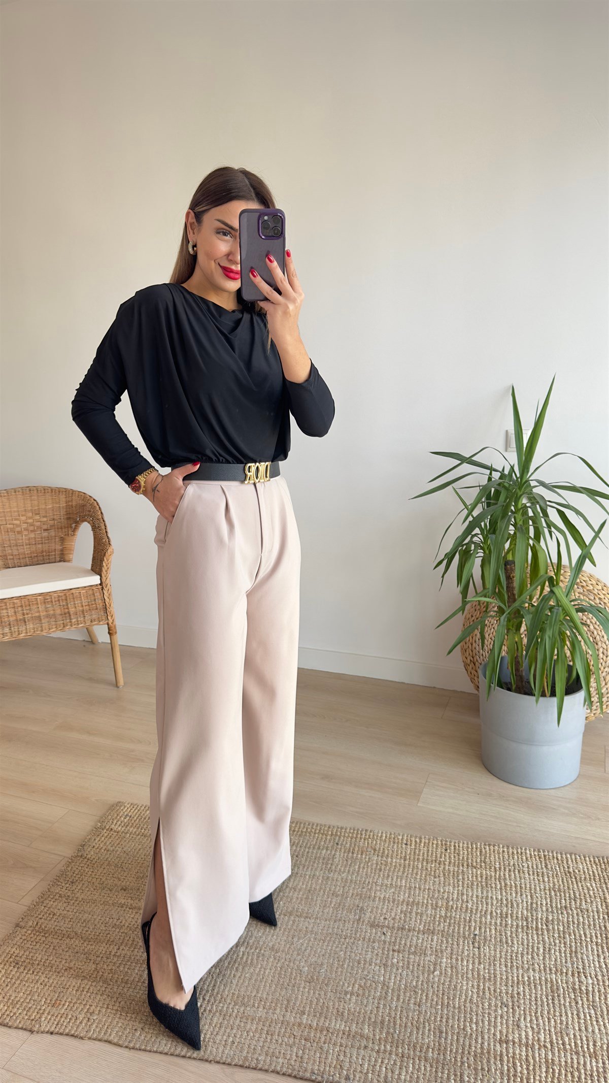 Büzgülü Siyah Bluz 