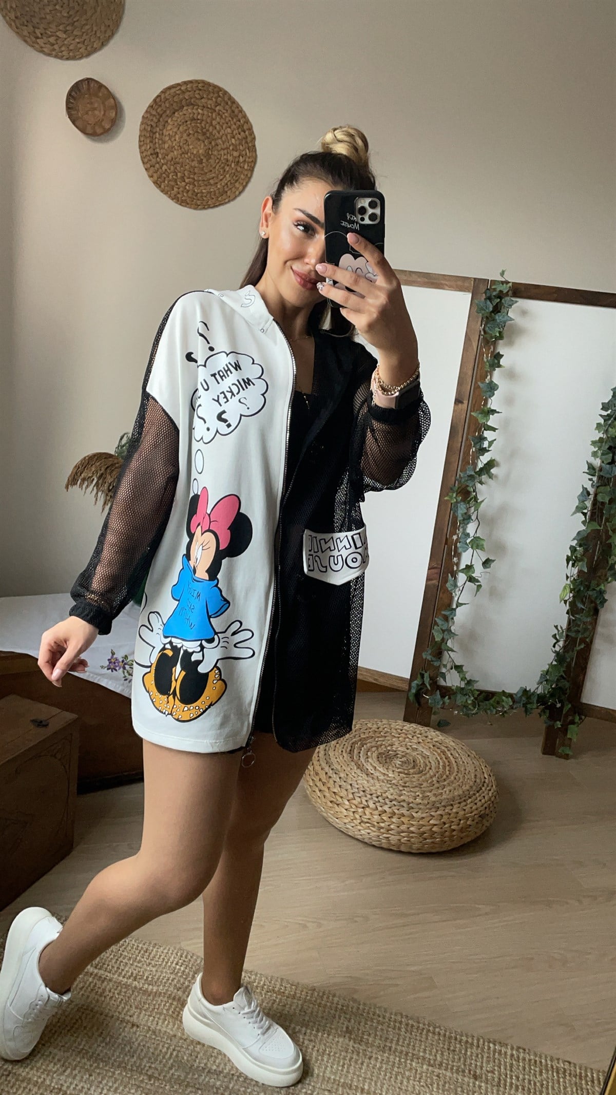 Minnie Mouse Detaylı Beyaz Hırka