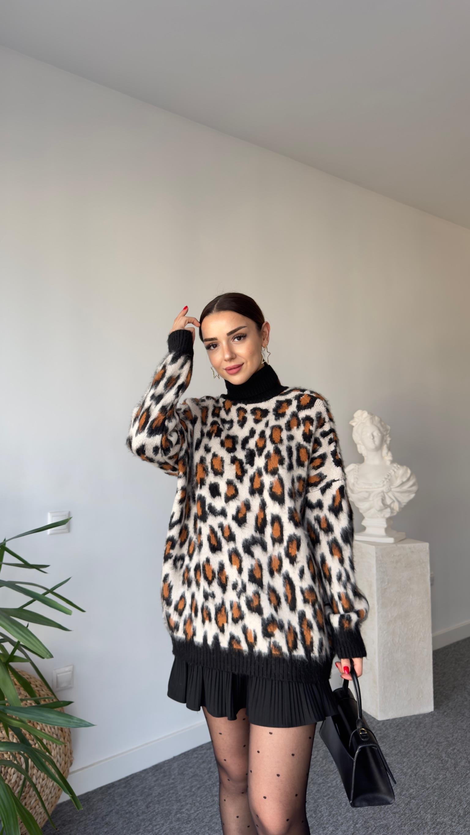 Boğazlı Leopar Desen Sakallı Kazak