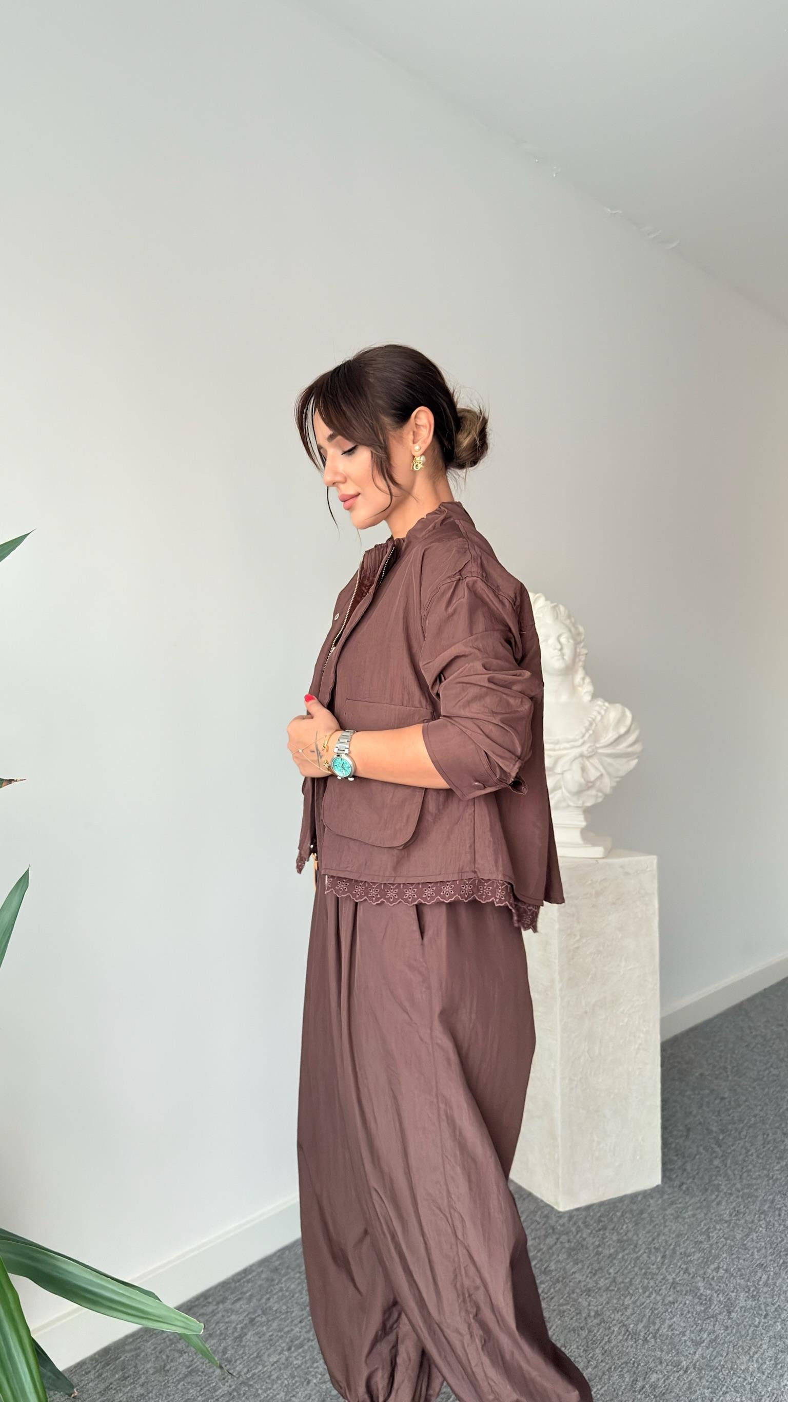Kahve Vika Brode Detaylı Paraşüt Takım