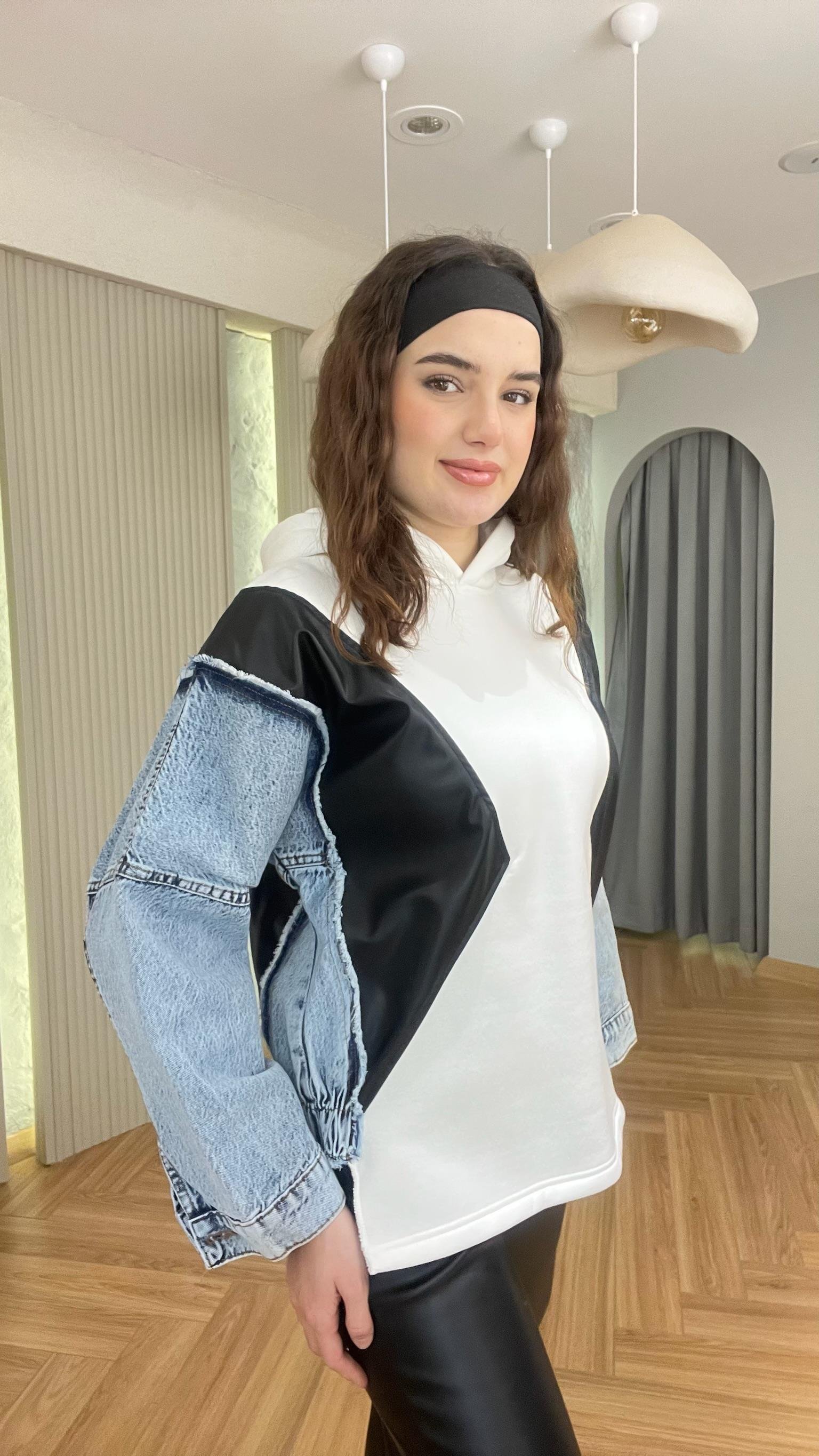 Beyaz Kot Ve Deri Garnili Kapüşonlu Sweatshirt