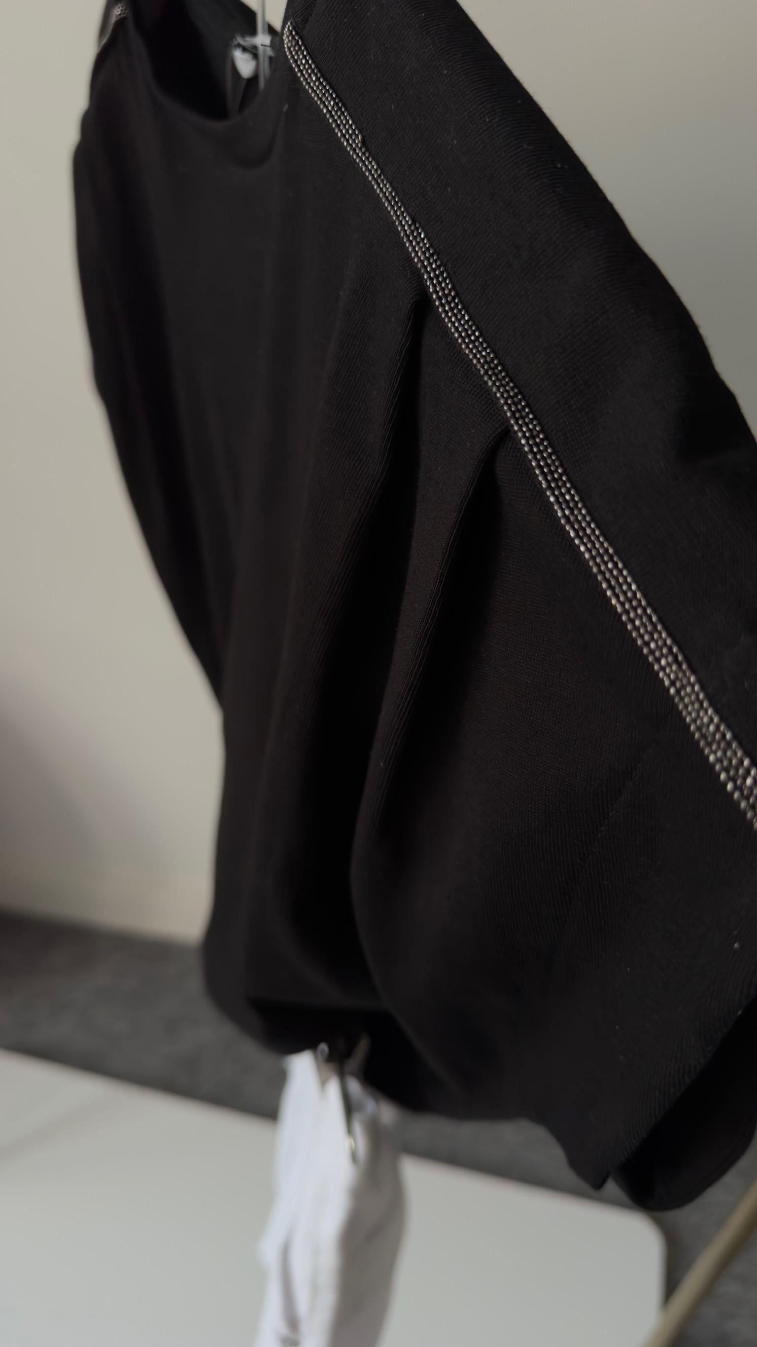 Ntwrk Model Omuz Detaylı Siyah Tshirt