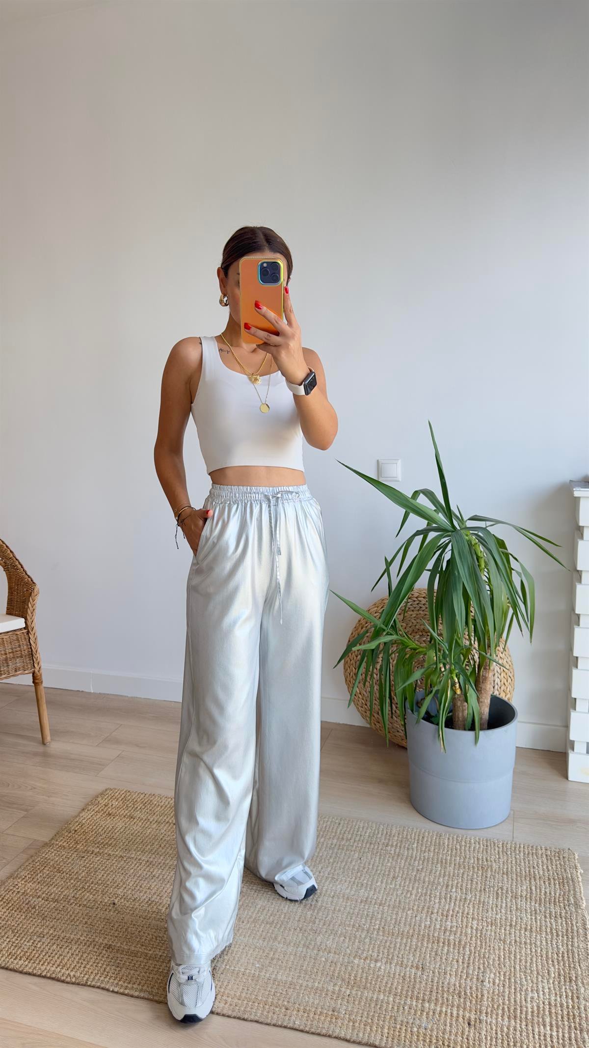 Gümüş Beli Lastikli Parlak Pantolon