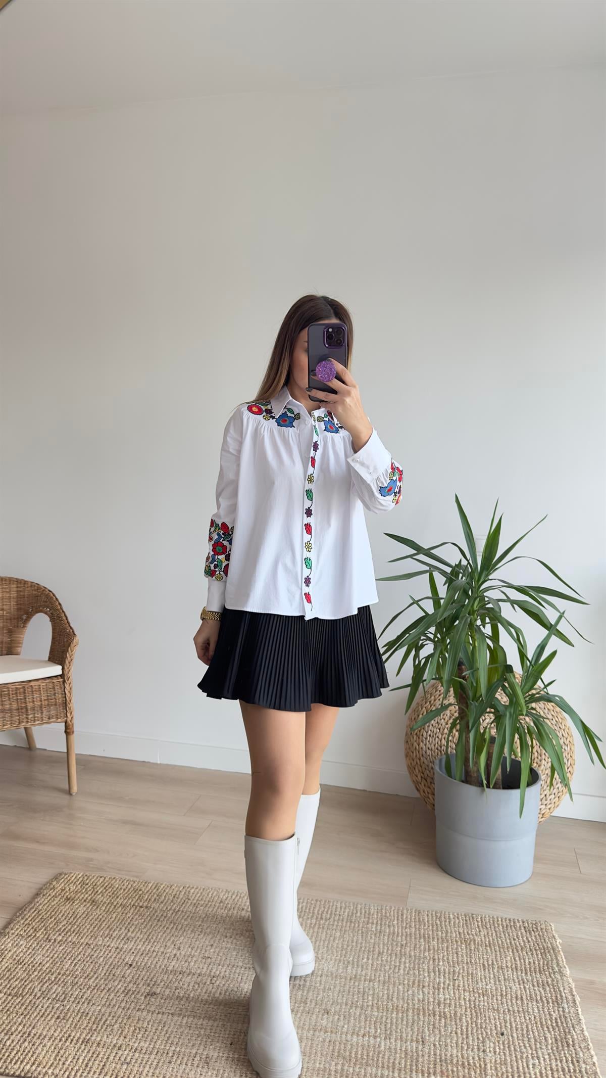 Zra İşlemeli Poplin Gömlek