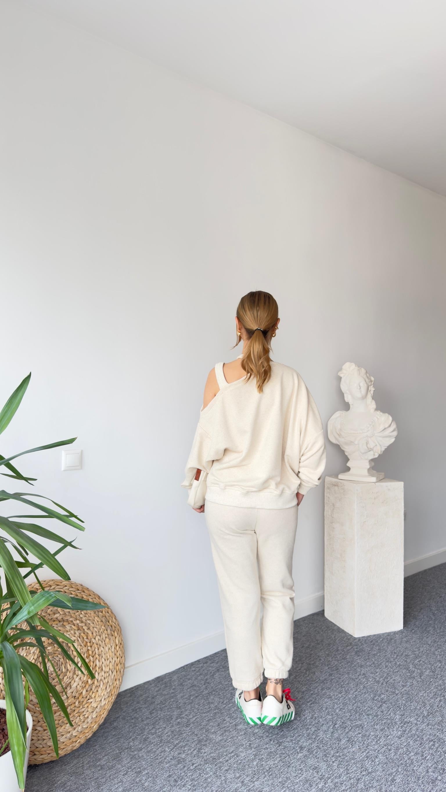 Omuz Pencereli Taş Eşofman Takımı