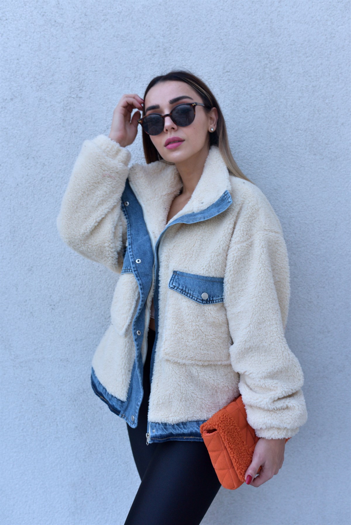 Kot Detaylı Bej Teddy Mont
