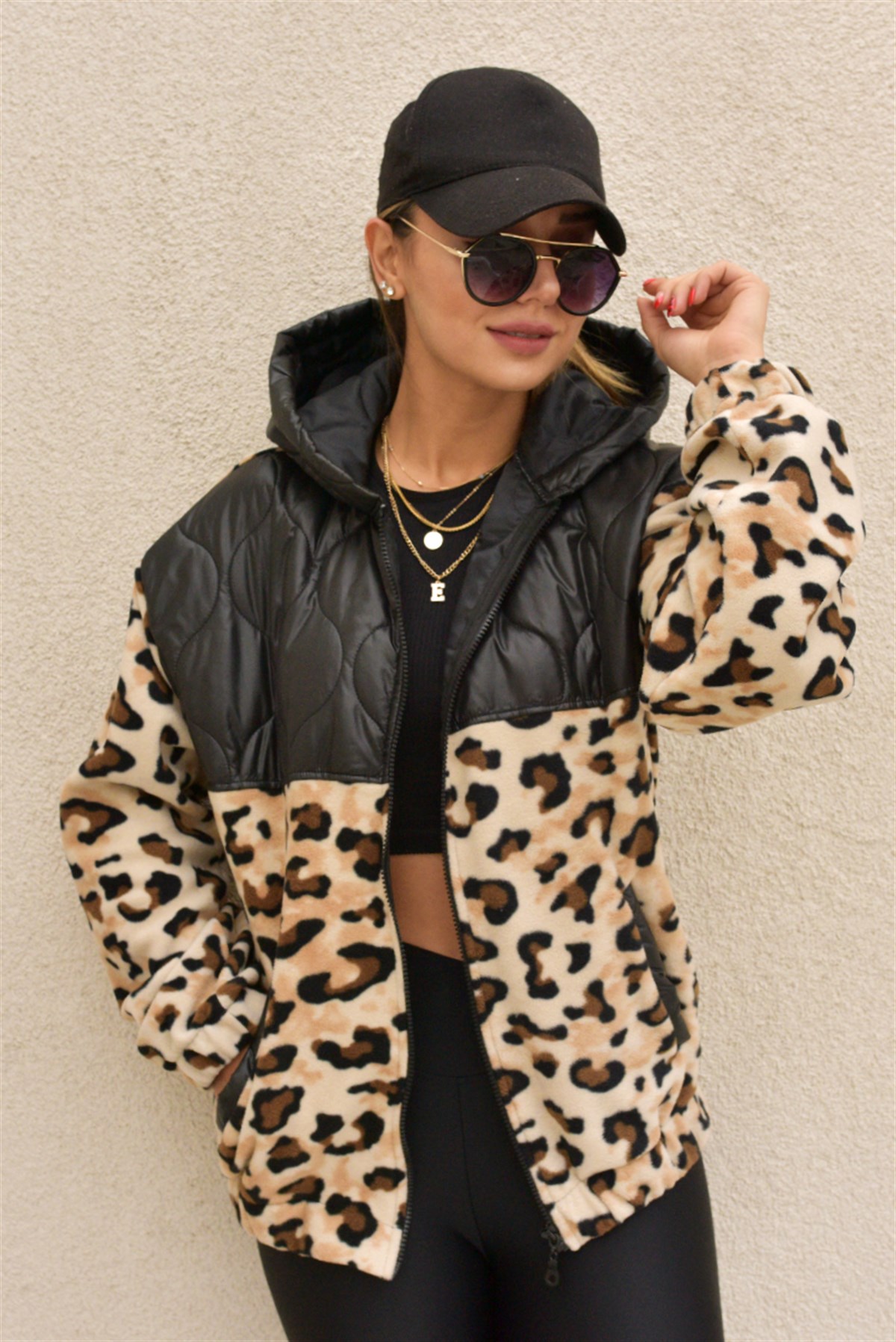 Leopar Desenli İnce Mont