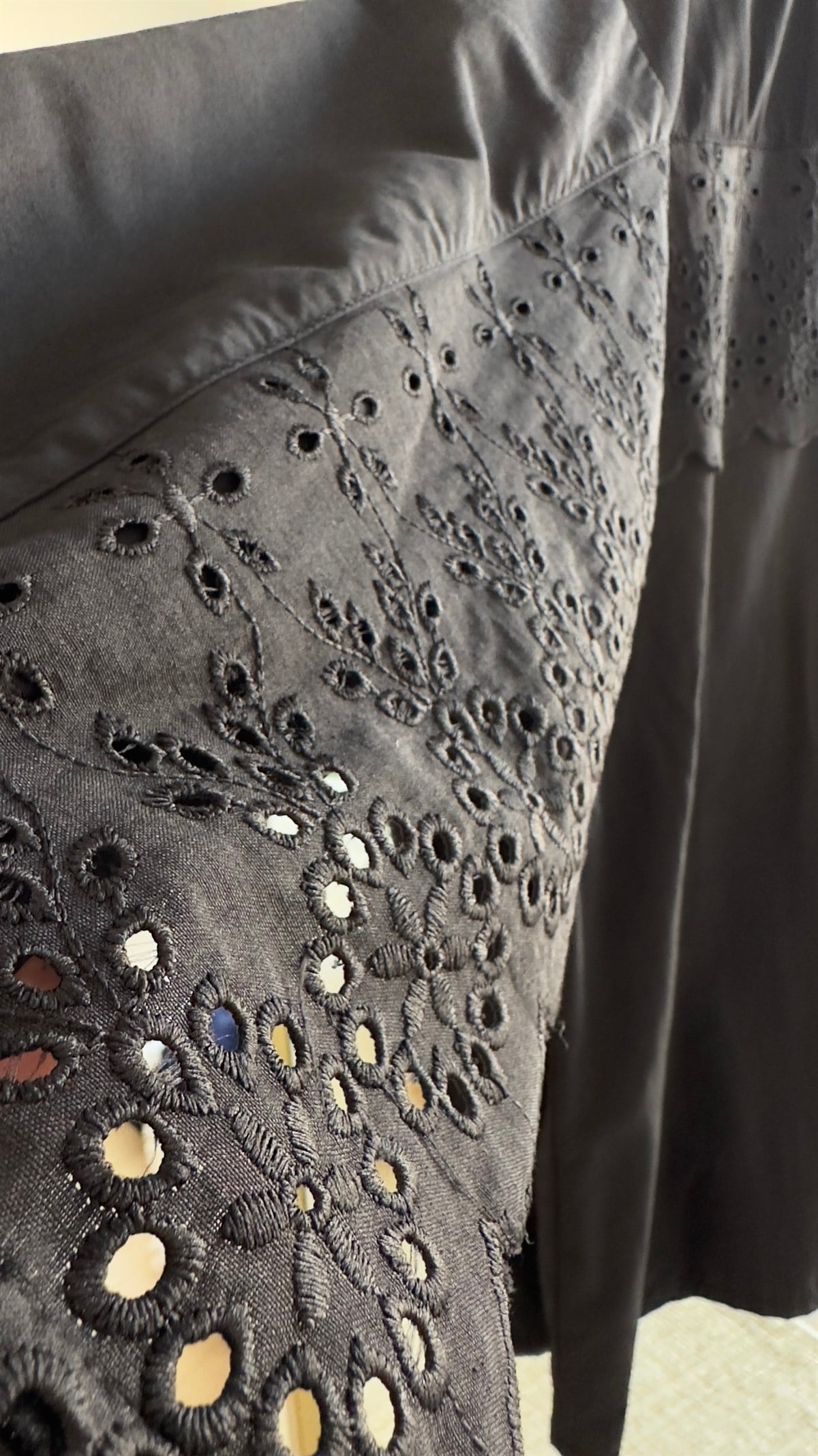 Sırtı Fisto Detaylı Oversize Siyah Gömlek
