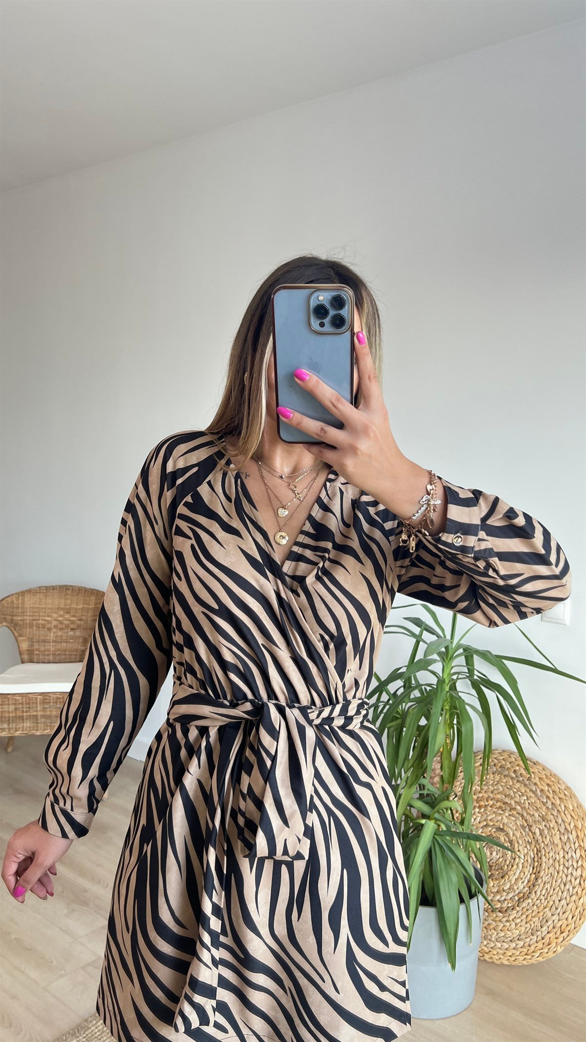 Marka Model Zebra Desen Kuşaklı Elbise 