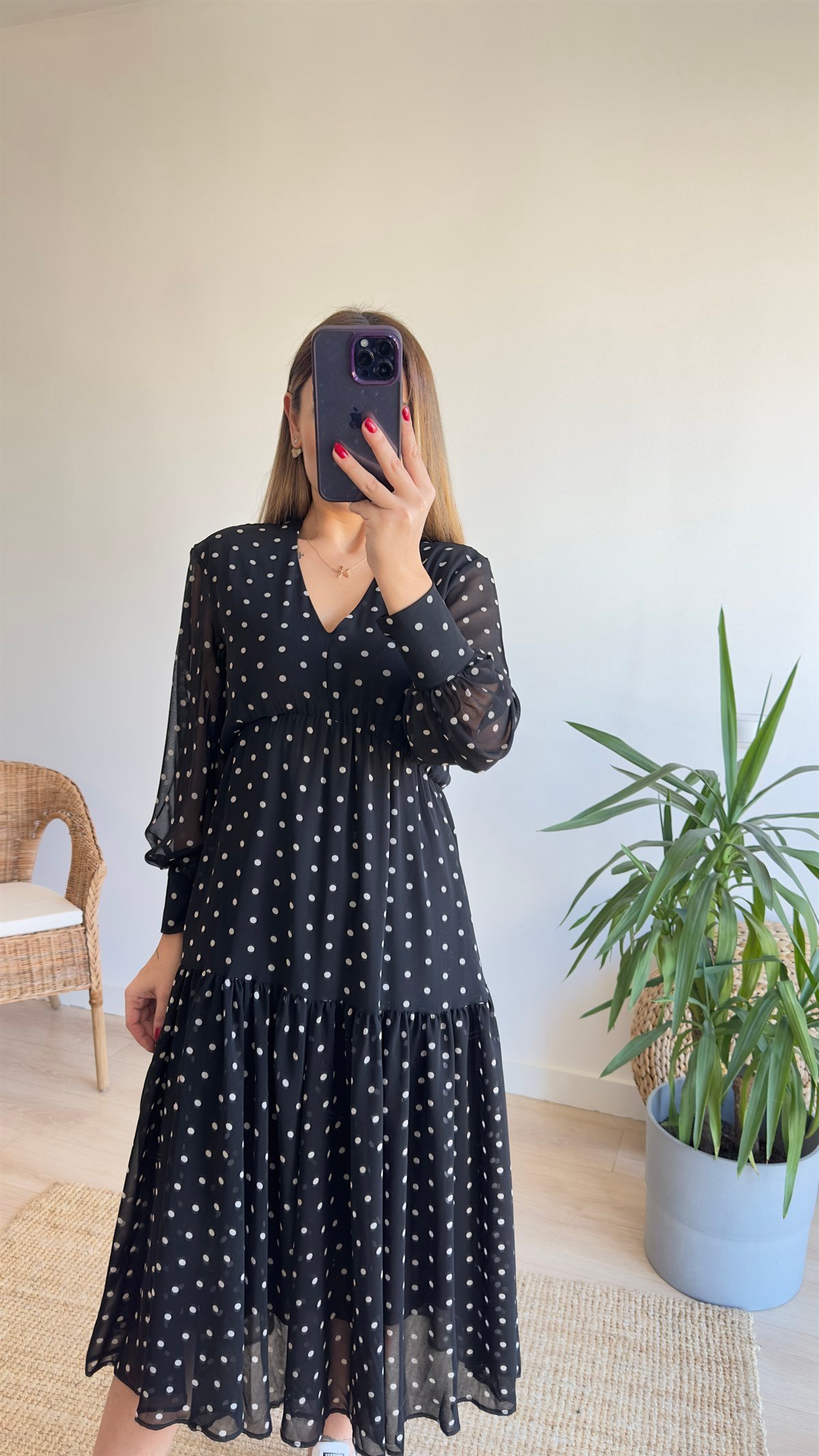 Orijinal Marka Puantiyeli V Yaka Elbise 