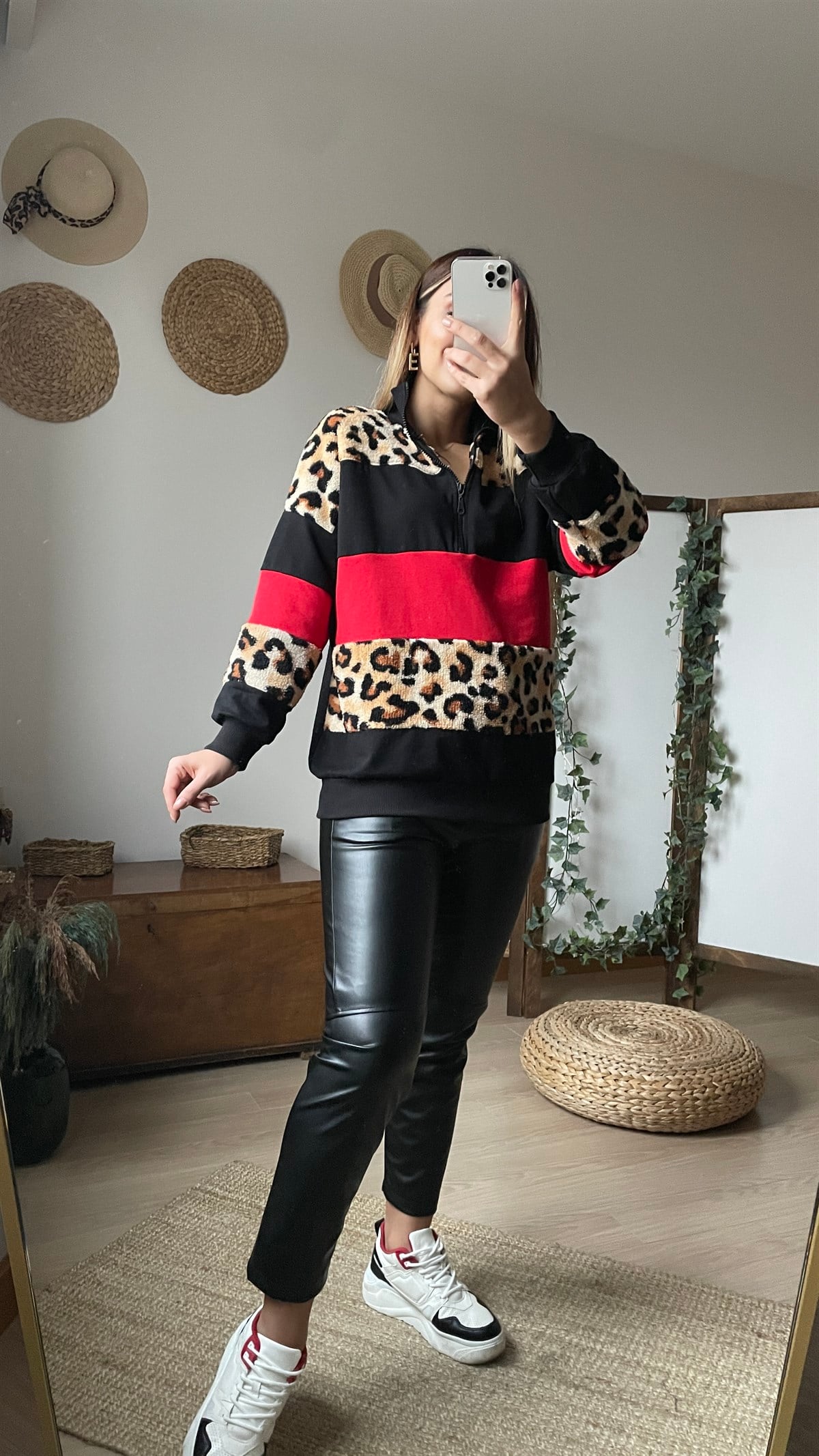 Peluş Leopar Detaylı Yarım Fermuar Sweat