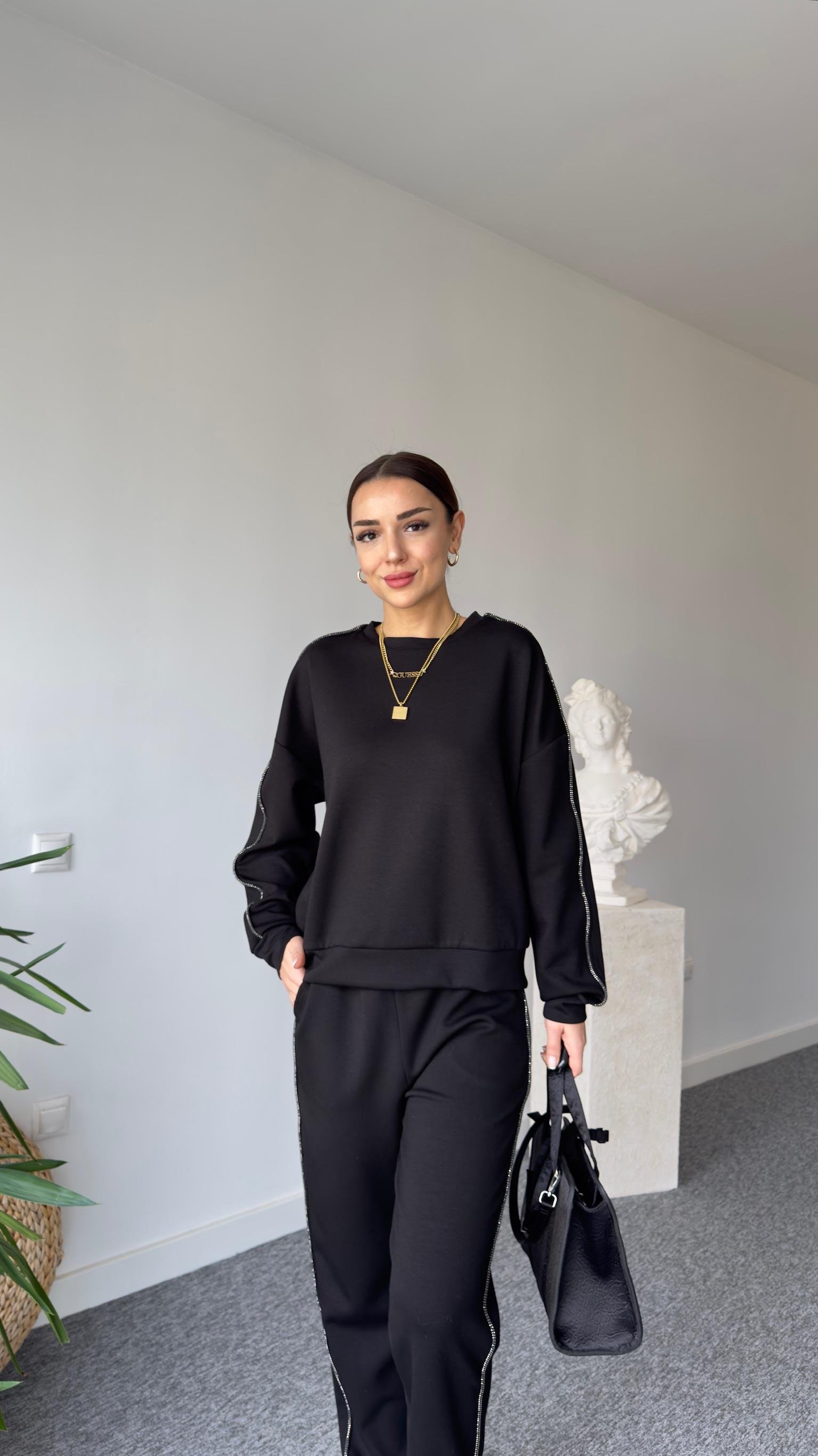 Taş Şerit Detaylı Siyah Modal Takım