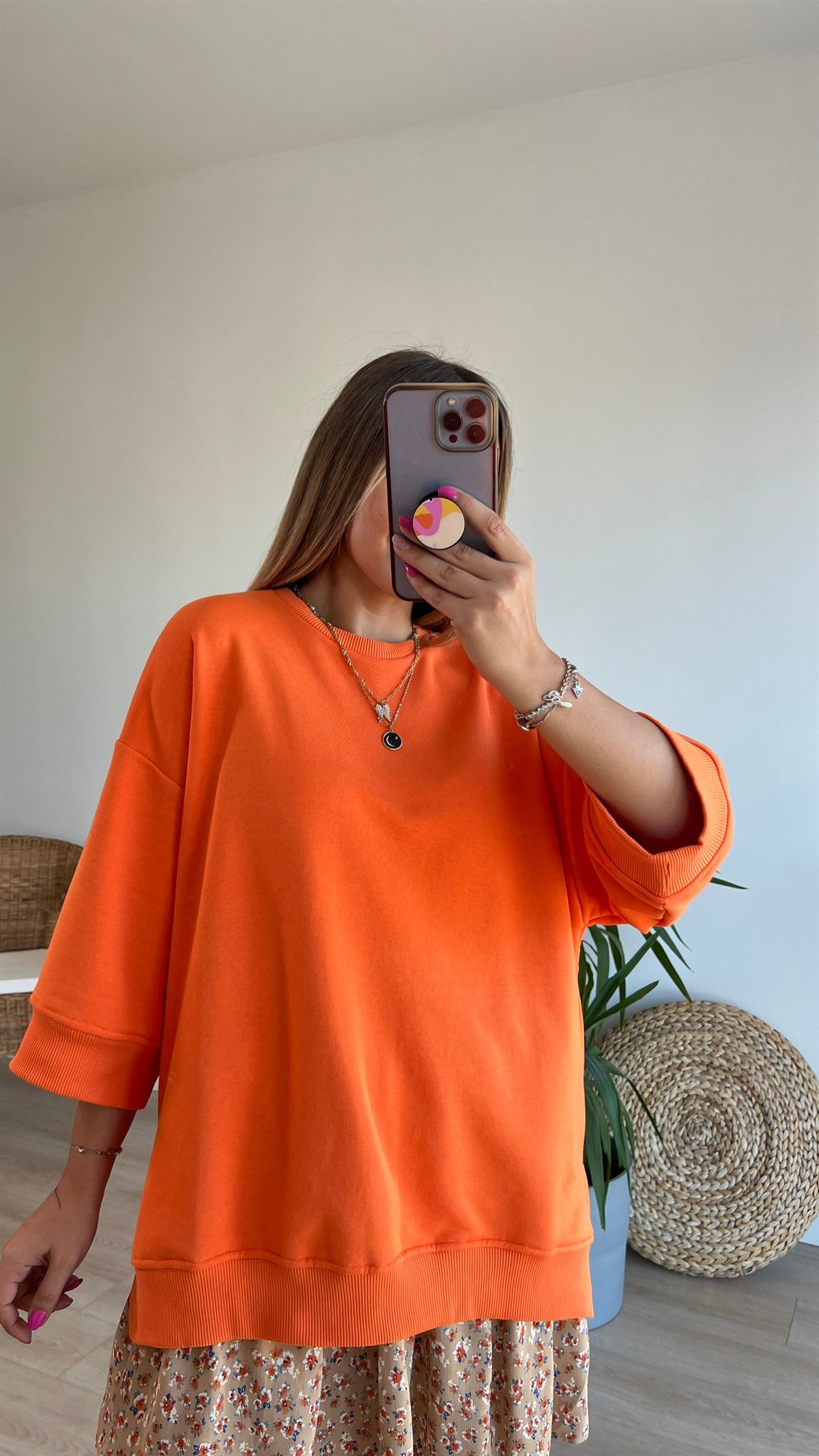 Yırtmaç Detaylı Salaş Turuncu Sweatshirt	