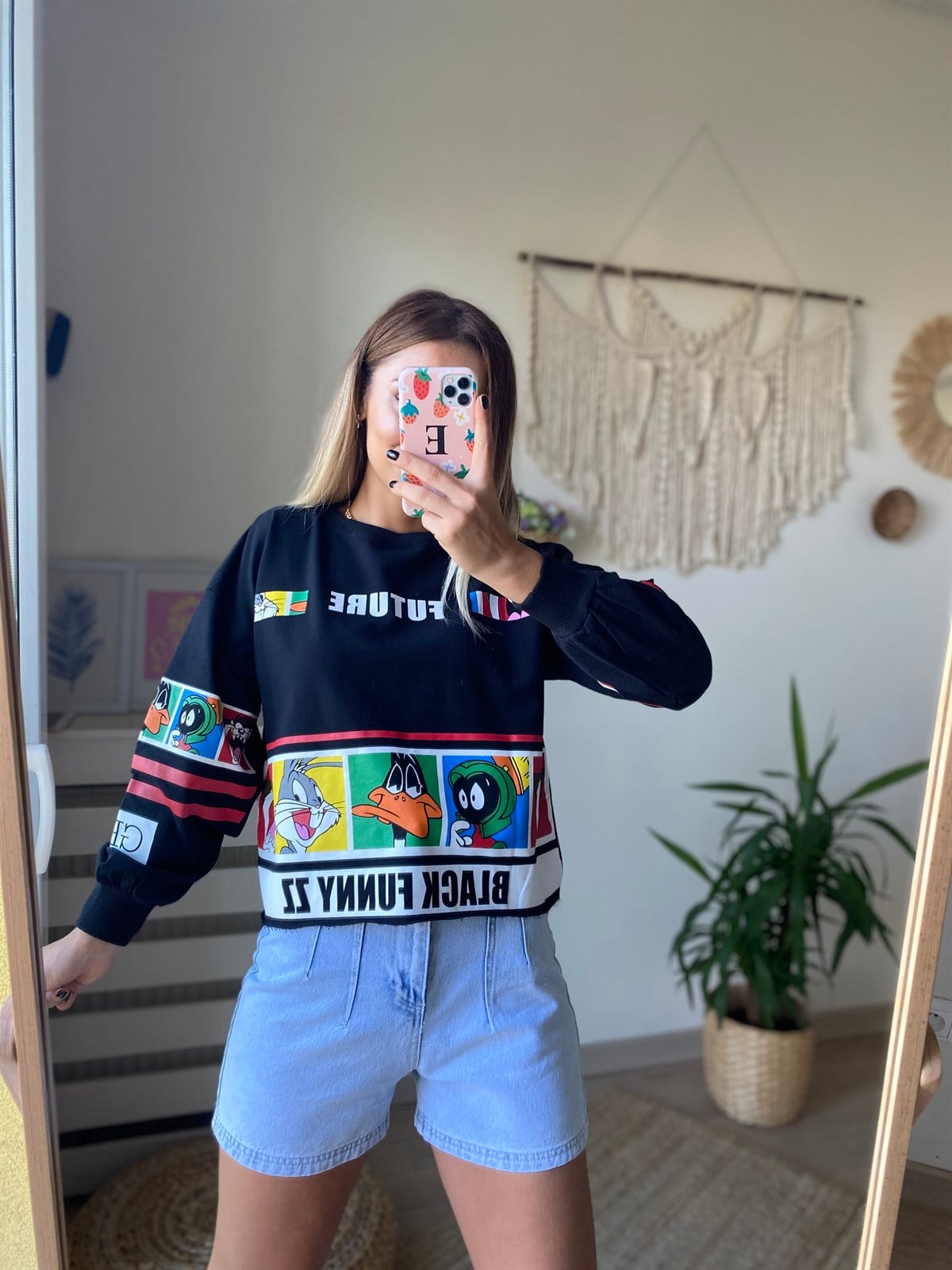Karakter Baskı Siyah Sweatshirt