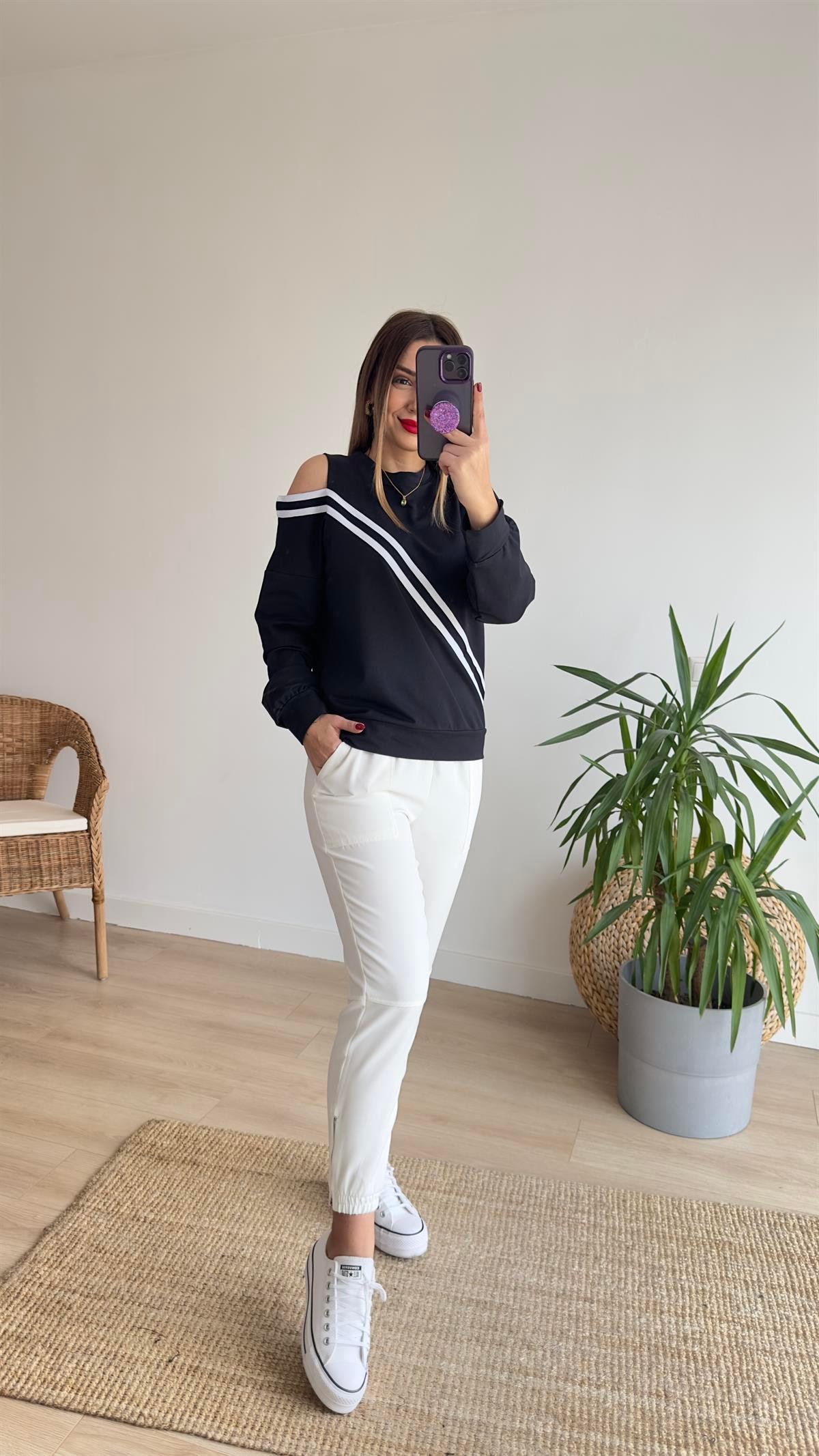 Omzu Açık Şeritli Sweatshirt